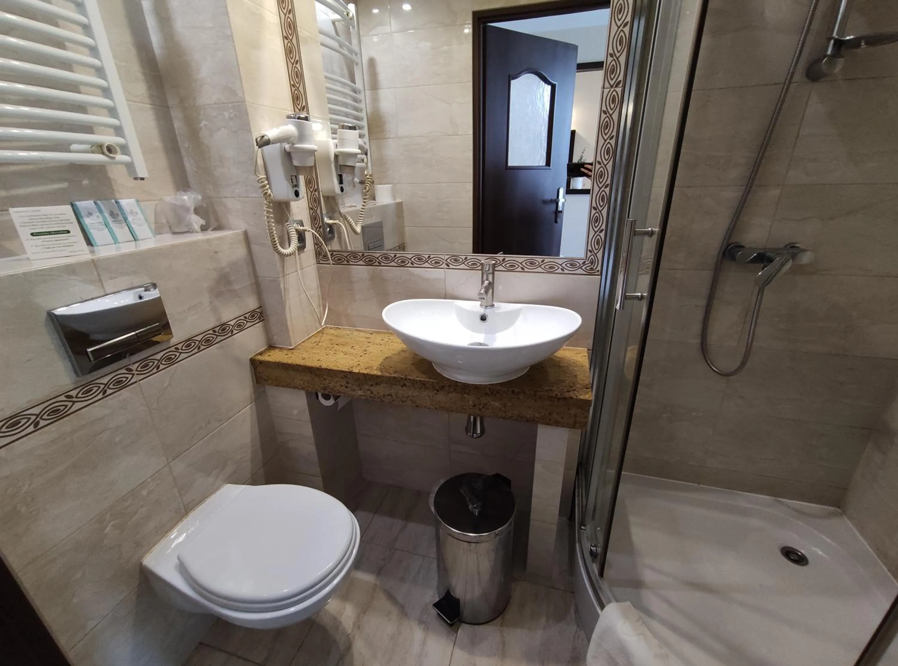 Shower in Hotel Atena