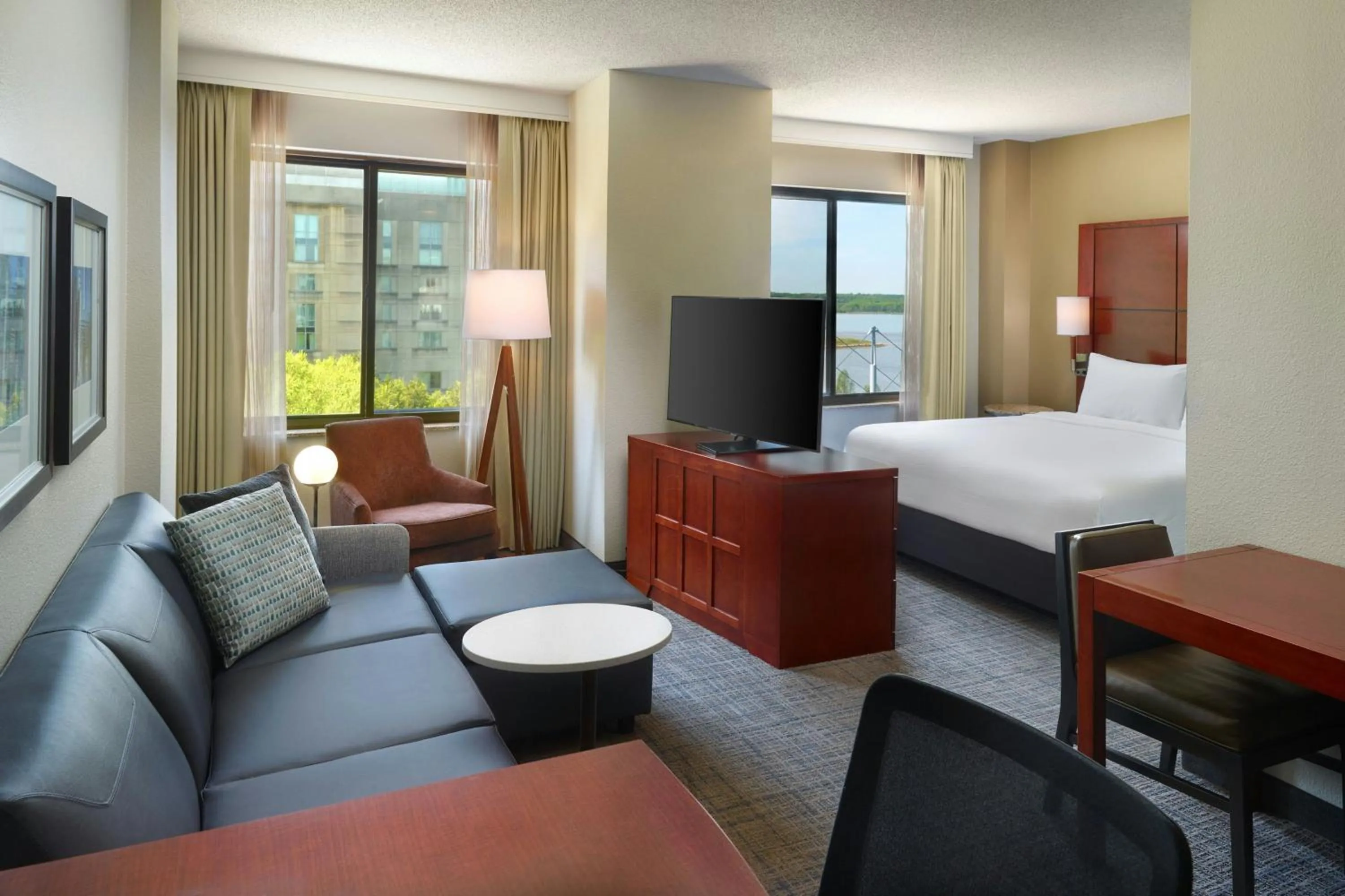 Bedroom, Bed in Residence Inn by Marriott National Harbor Washington, D.C. Area