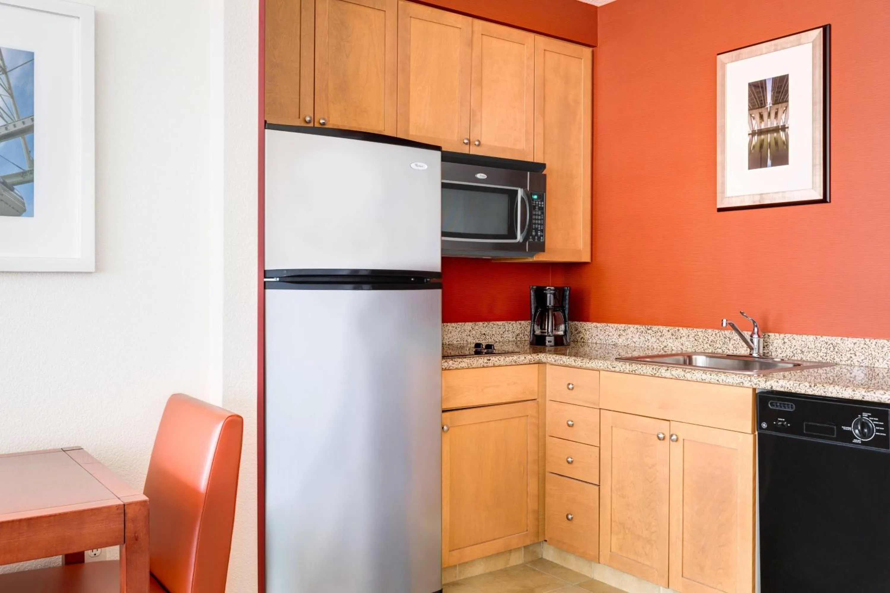 Kitchen or kitchenette in Residence Inn by Marriott National Harbor Washington, D.C. Area