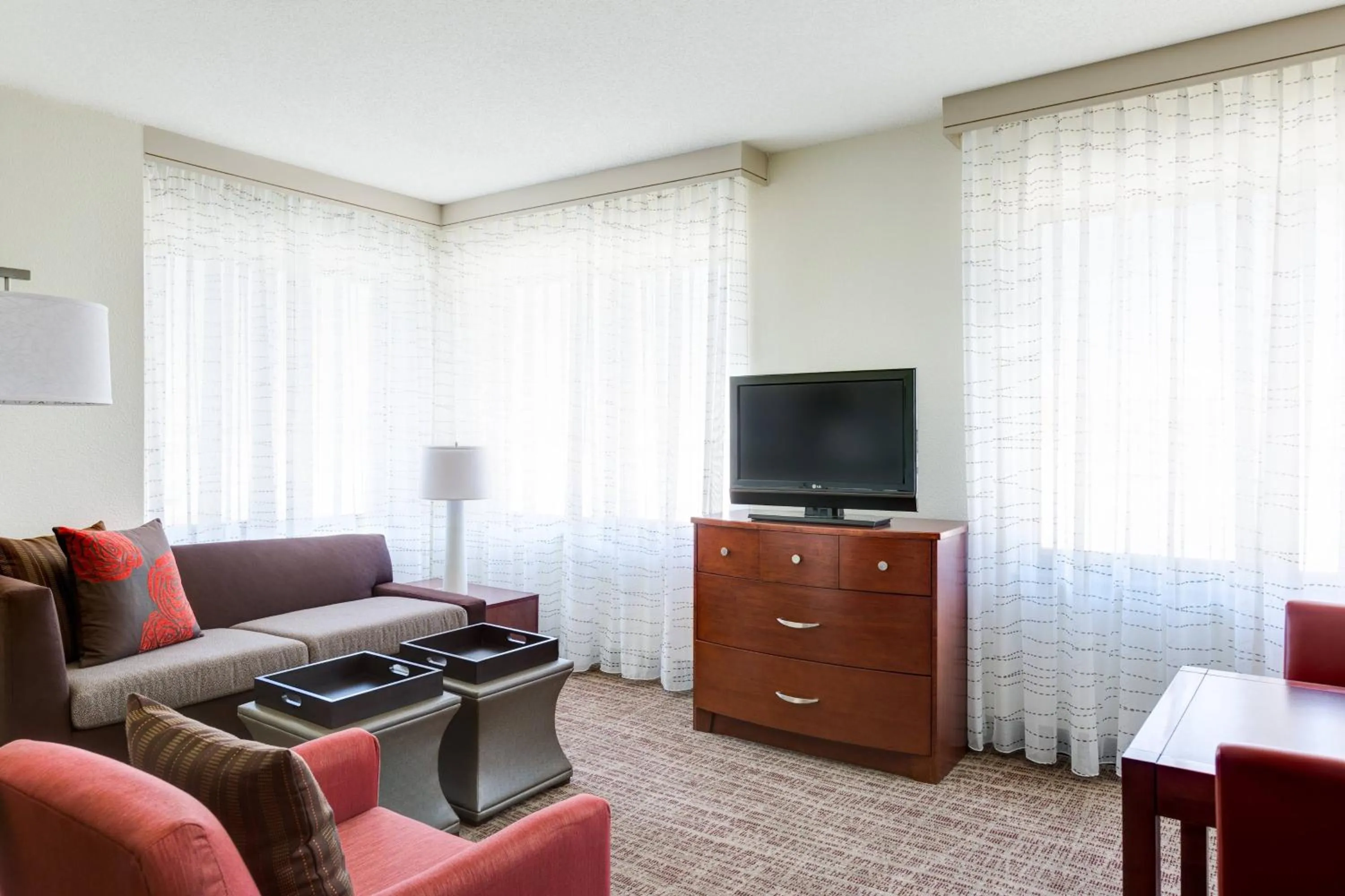 Living room in Residence Inn by Marriott National Harbor Washington, D.C. Area