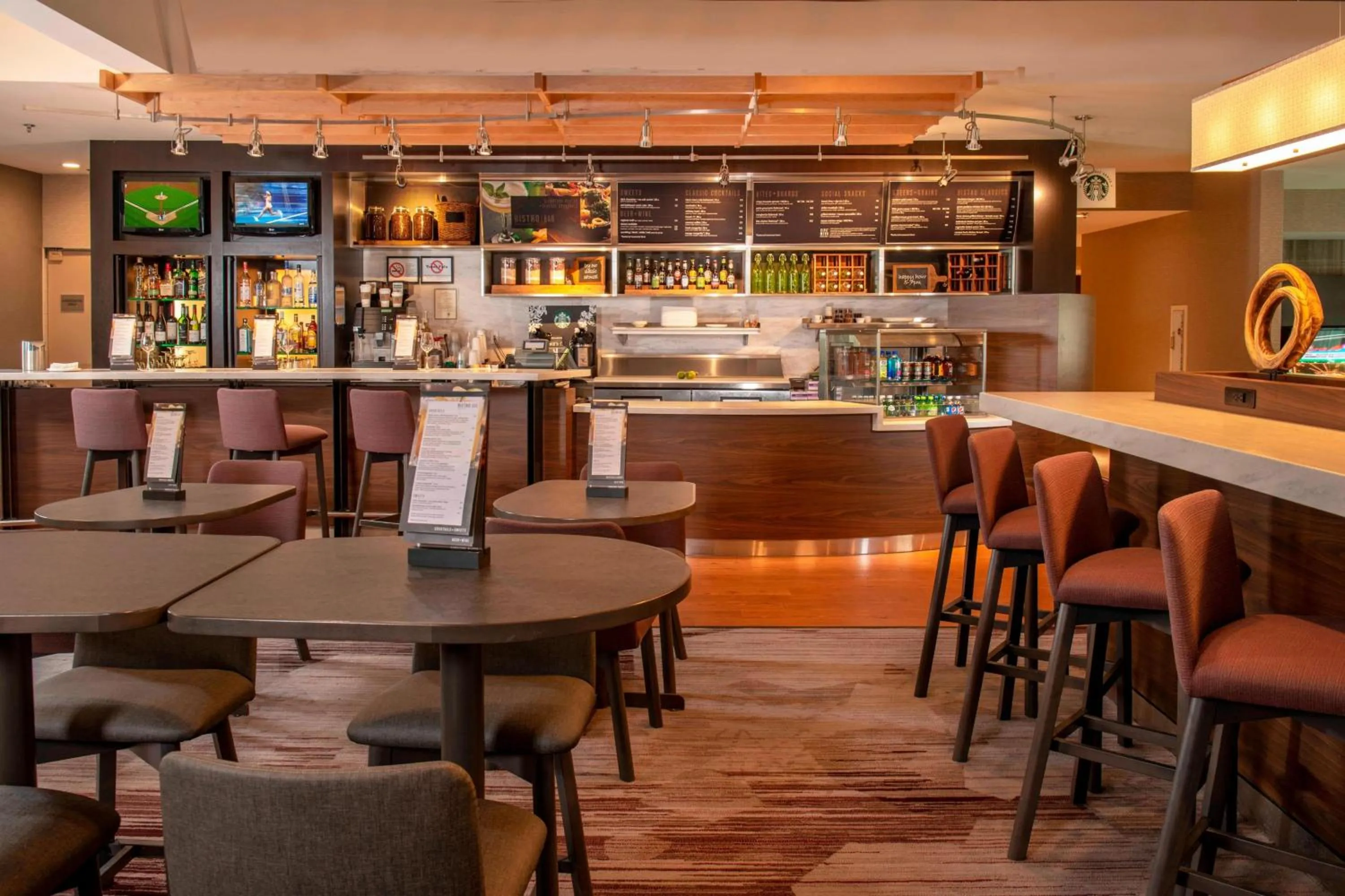 Lounge or bar in Courtyard by Marriott Rockville