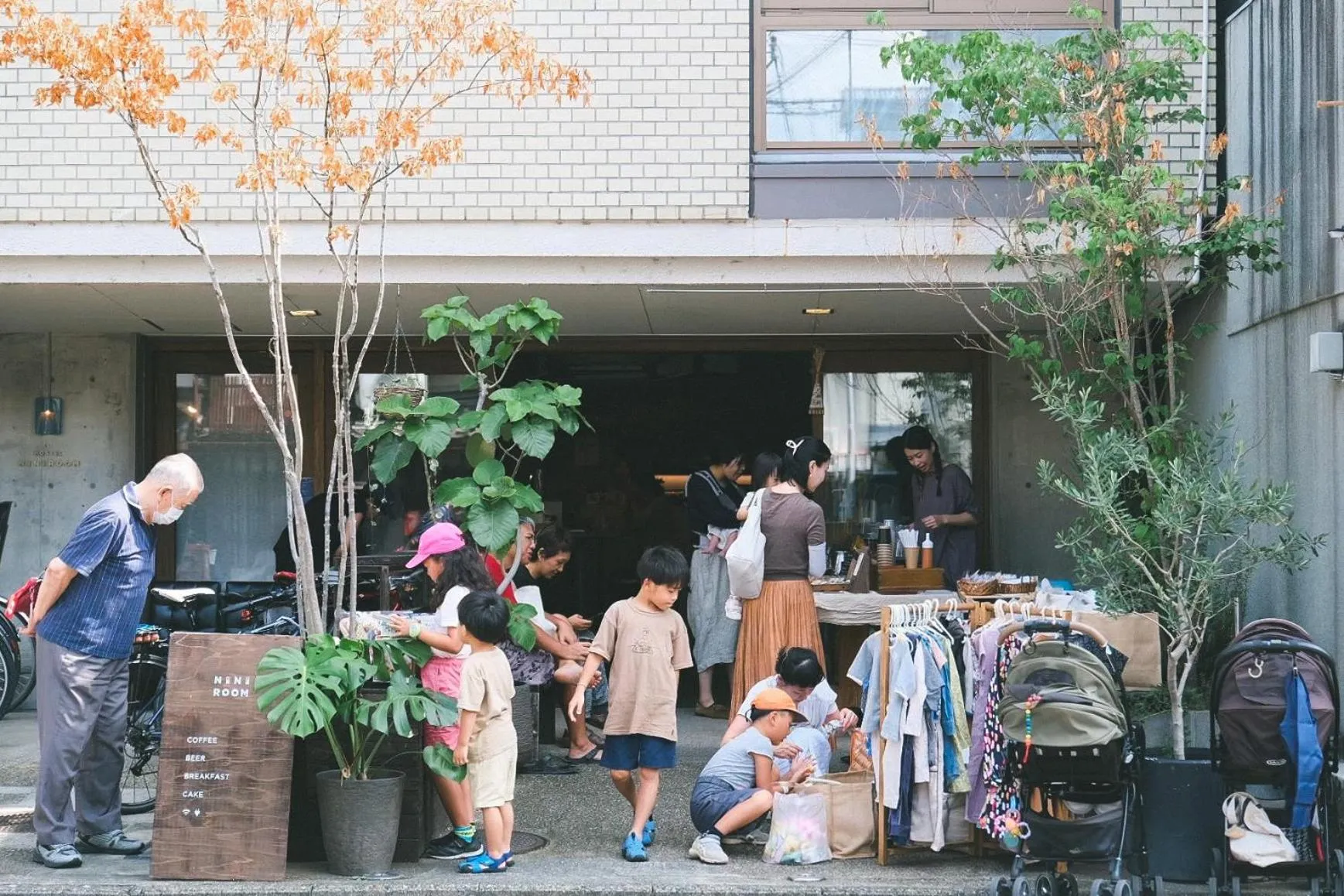 Property building in Hostel Niniroom