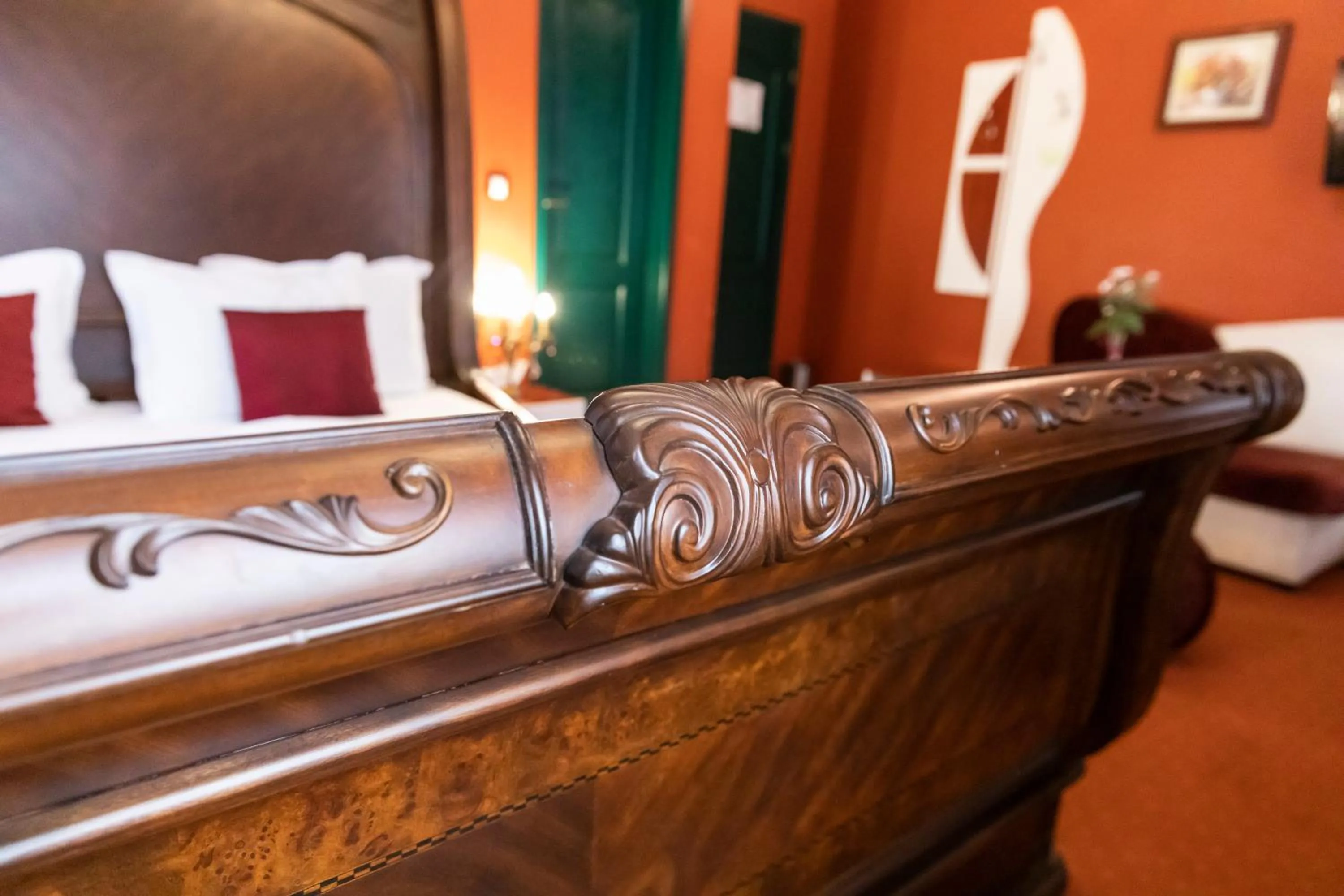 Bed in Charlino Plaza