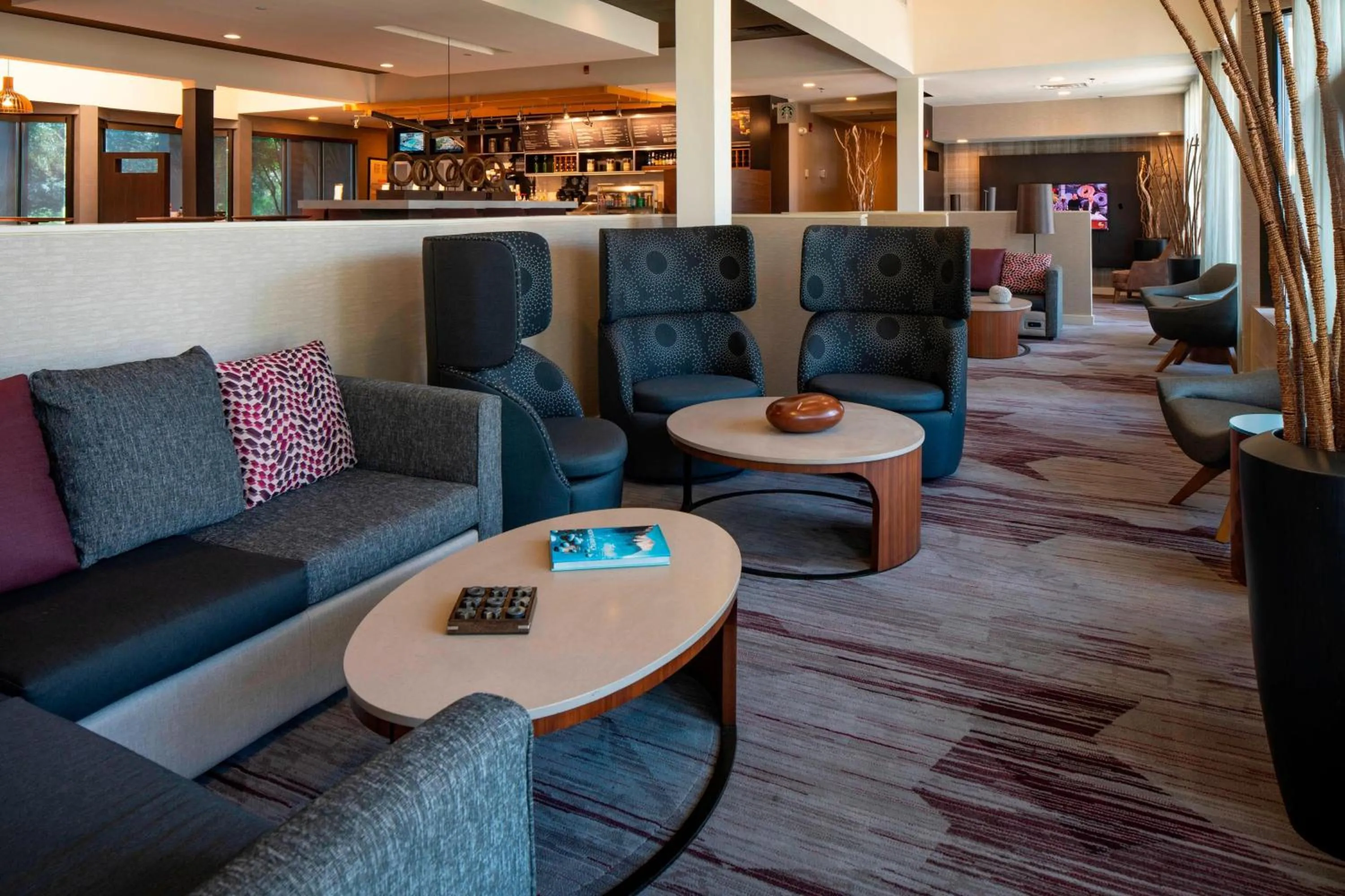 Lounge or bar in Courtyard by Marriott Nashville Brentwood