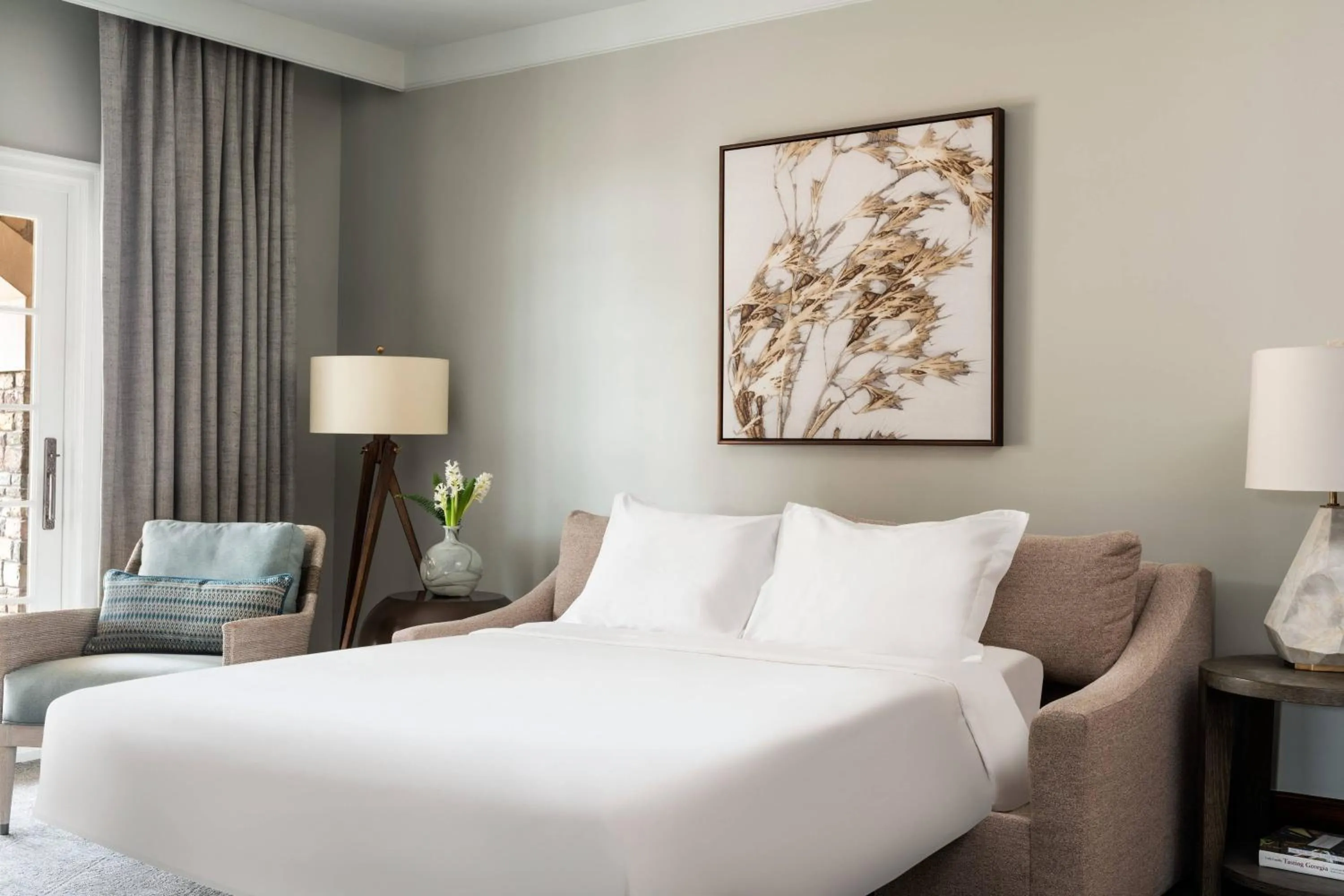 Bedroom, Bed in The Ritz-Carlton Reynolds, Lake Oconee