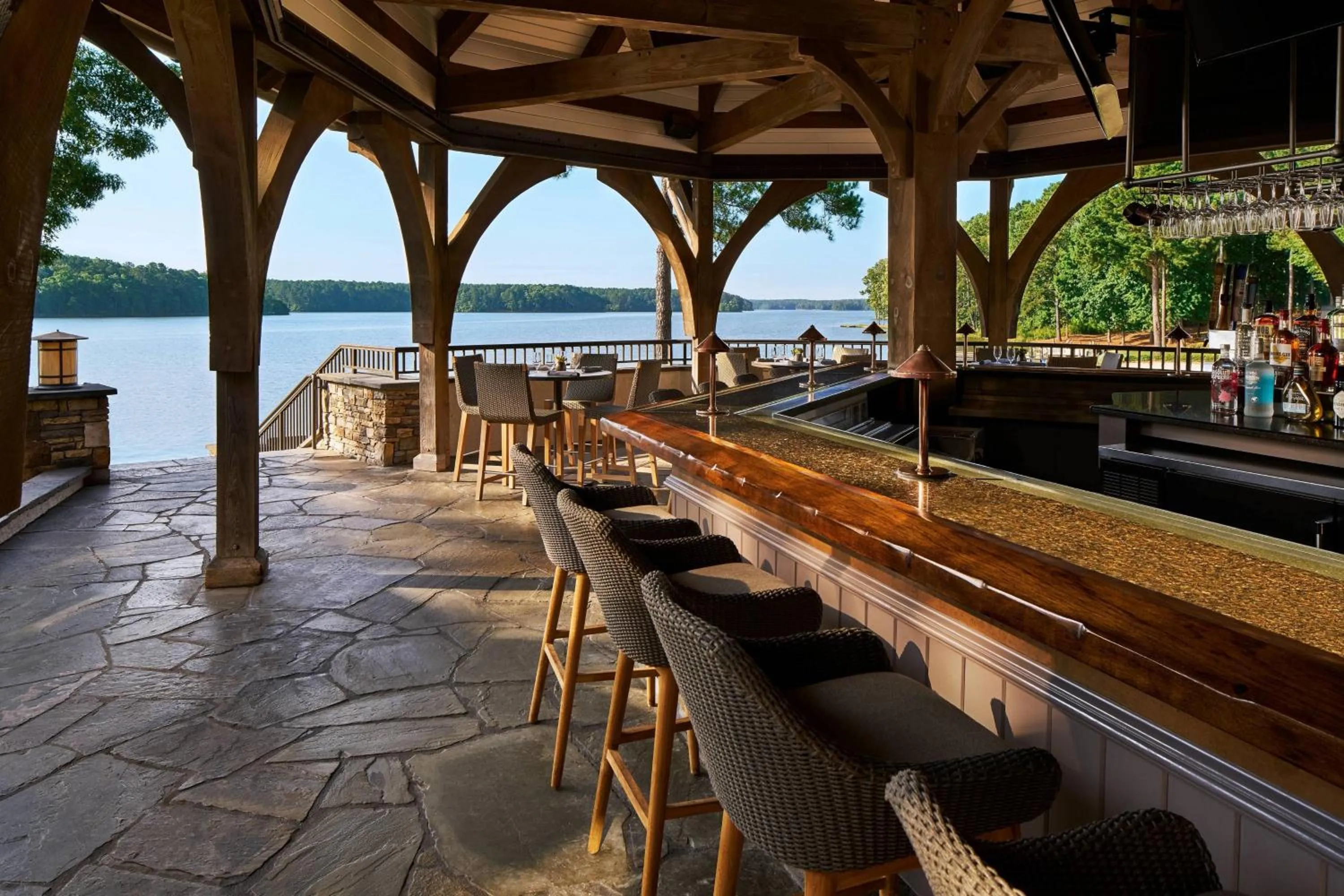 Lounge or bar in The Ritz-Carlton Reynolds, Lake Oconee