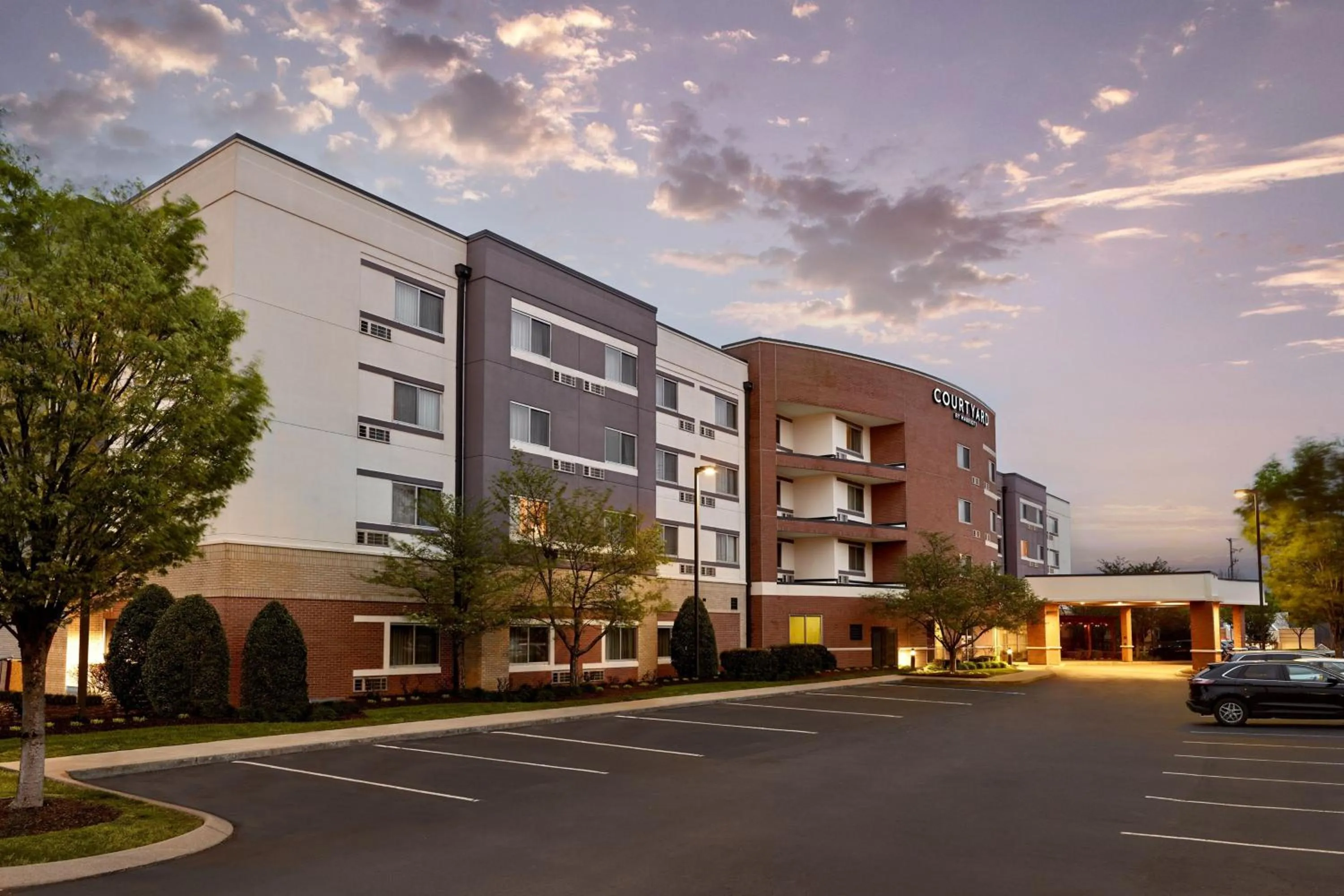 Property building in Courtyard by Marriott Nashville Goodlettsville
