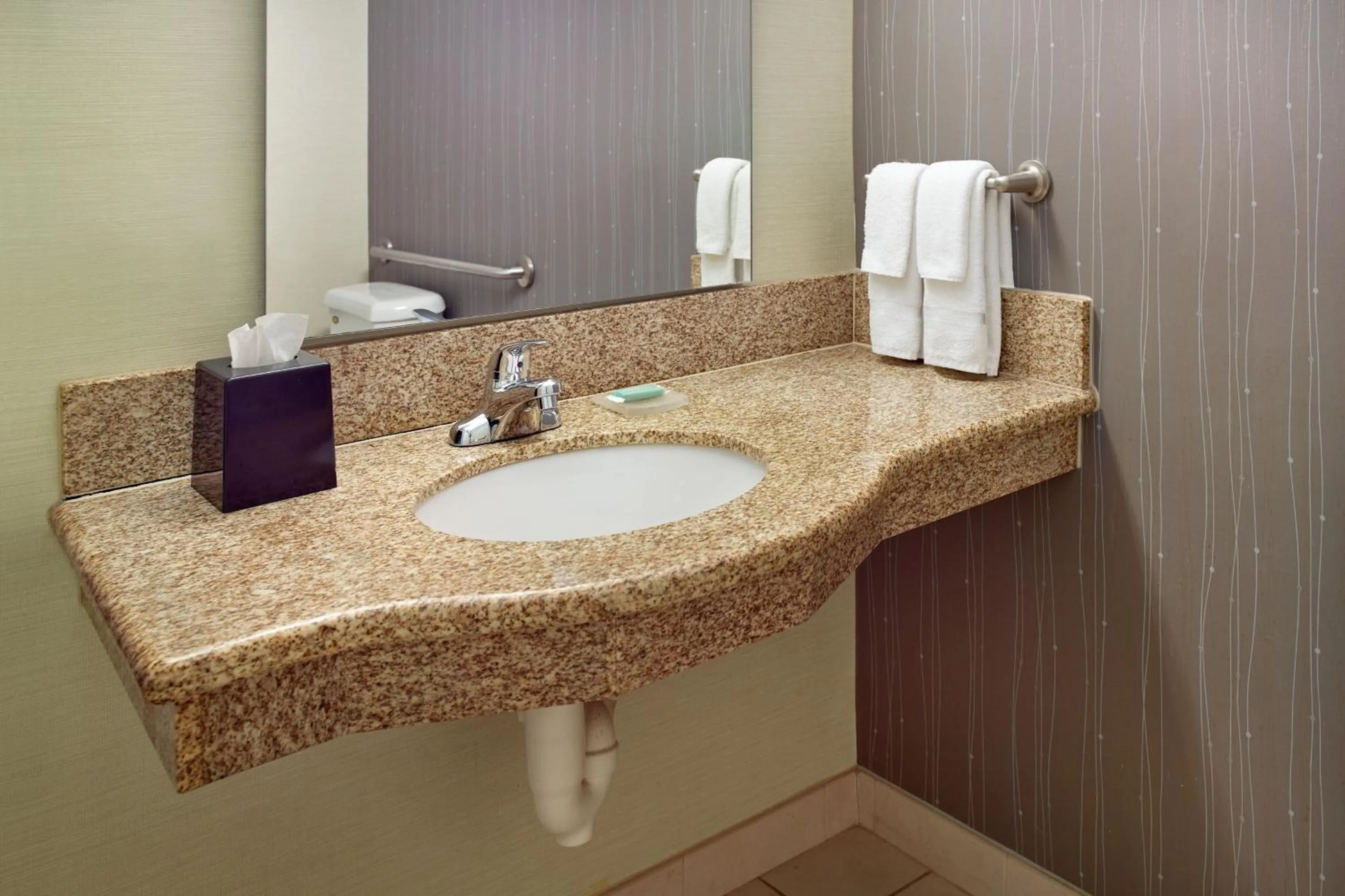 Bathroom in Courtyard by Marriott Nashville Goodlettsville
