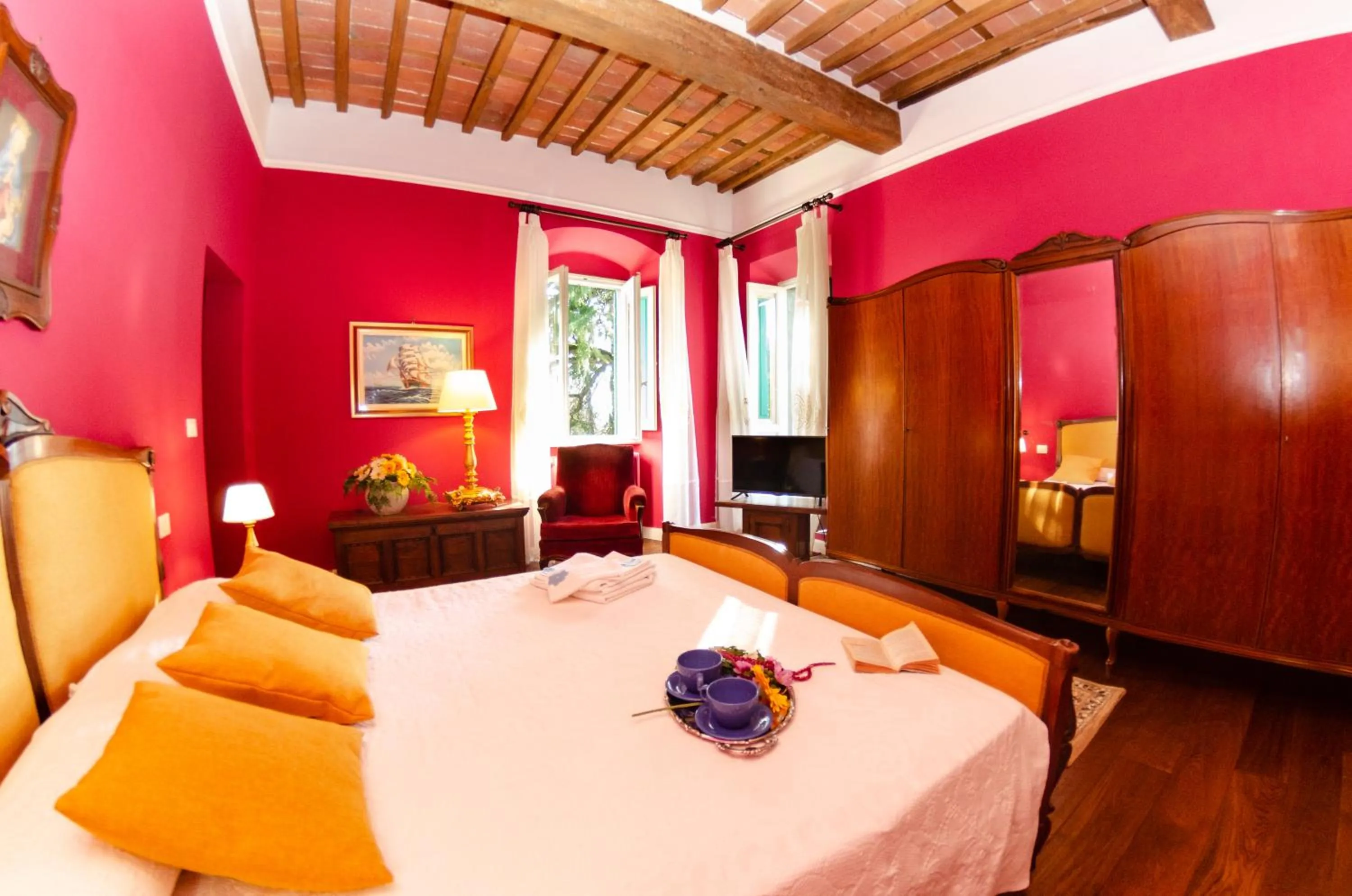 Photo of the whole room, Bed in Villa al Borghetto