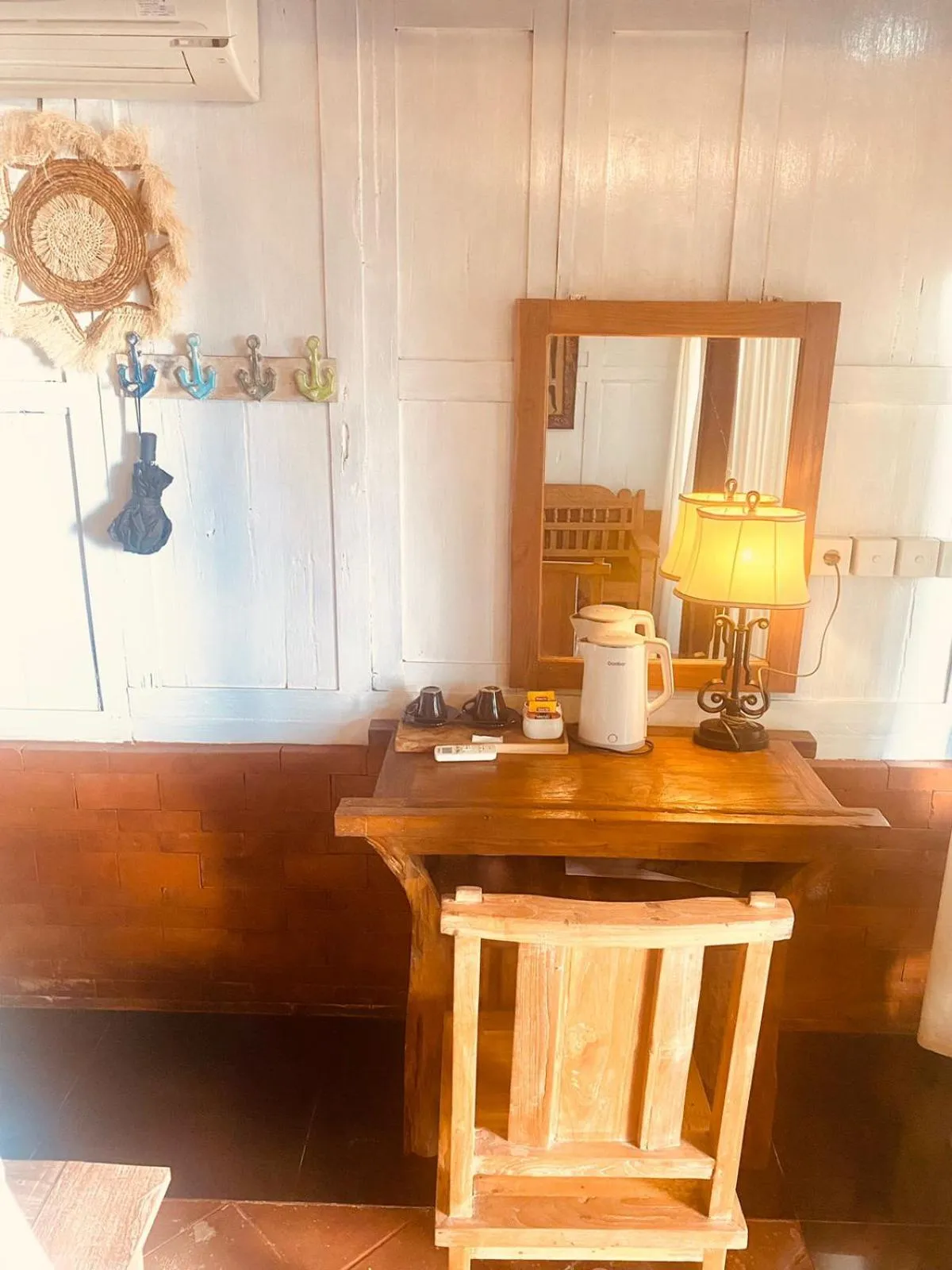 Seating area in La Nusa Penida Homestay by BIJAK