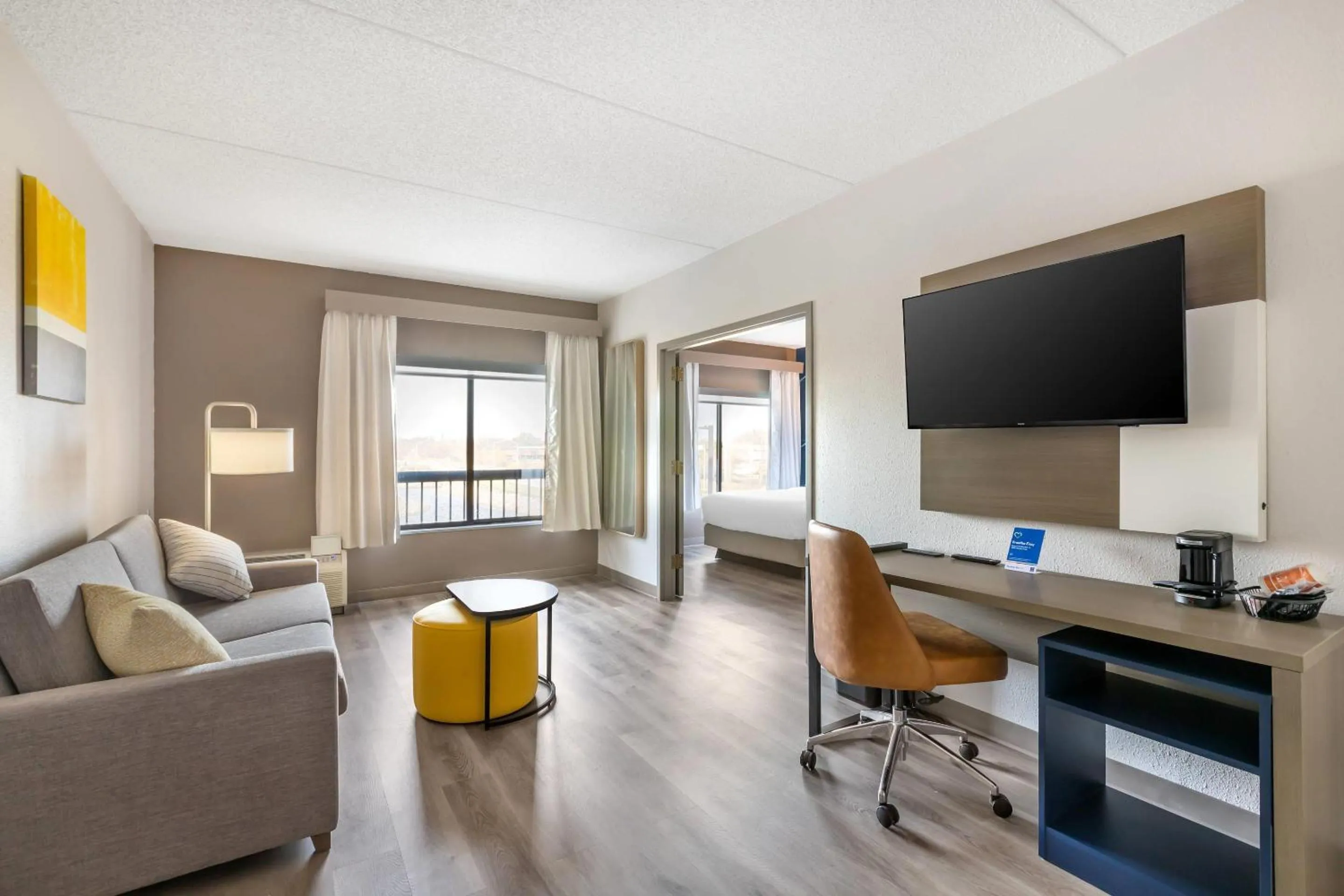 Bedroom in Comfort Inn & Suites Arlington Heights - Buffalo Grove