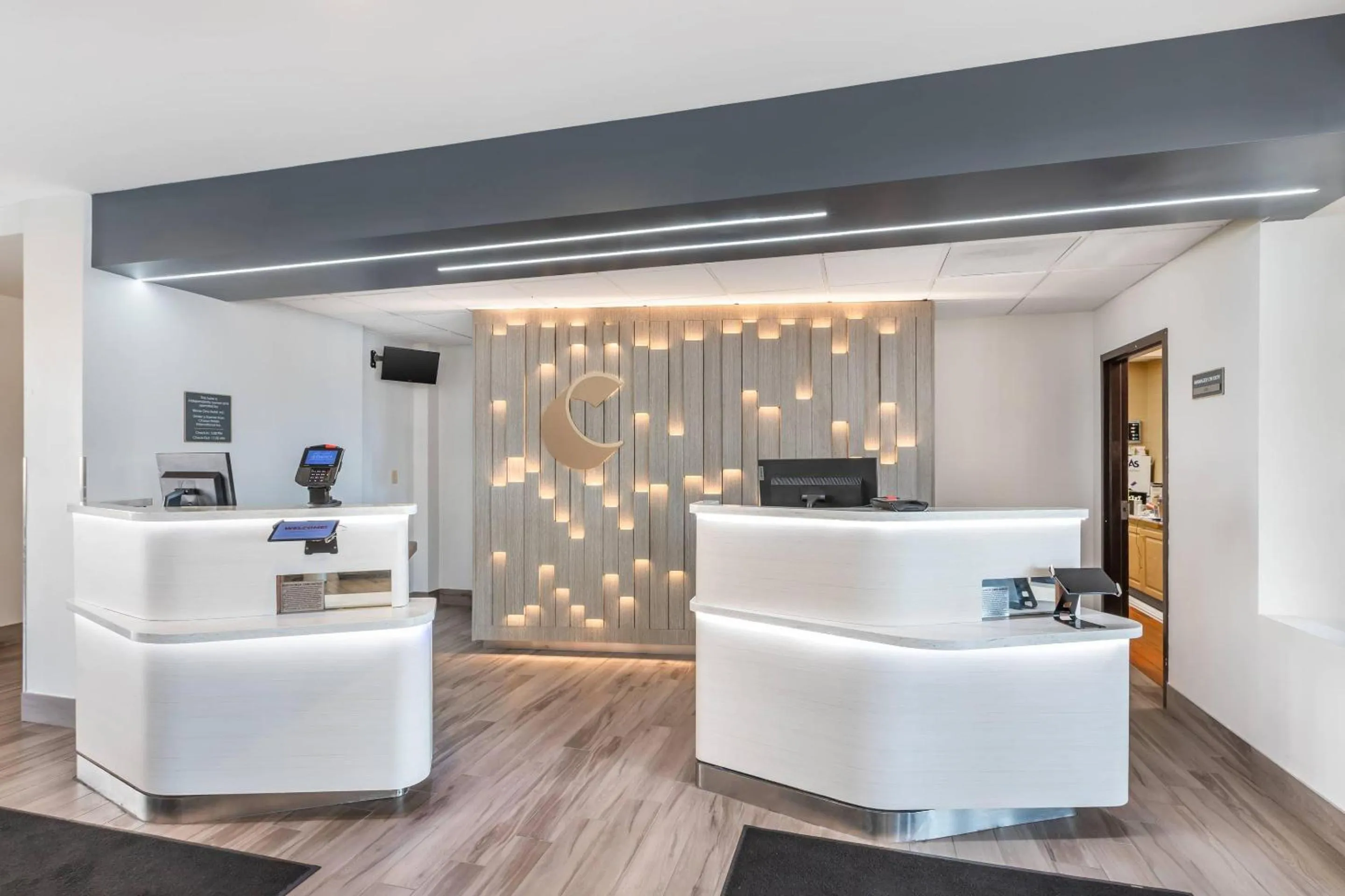 Lobby or reception in Comfort Inn & Suites Arlington Heights - Buffalo Grove