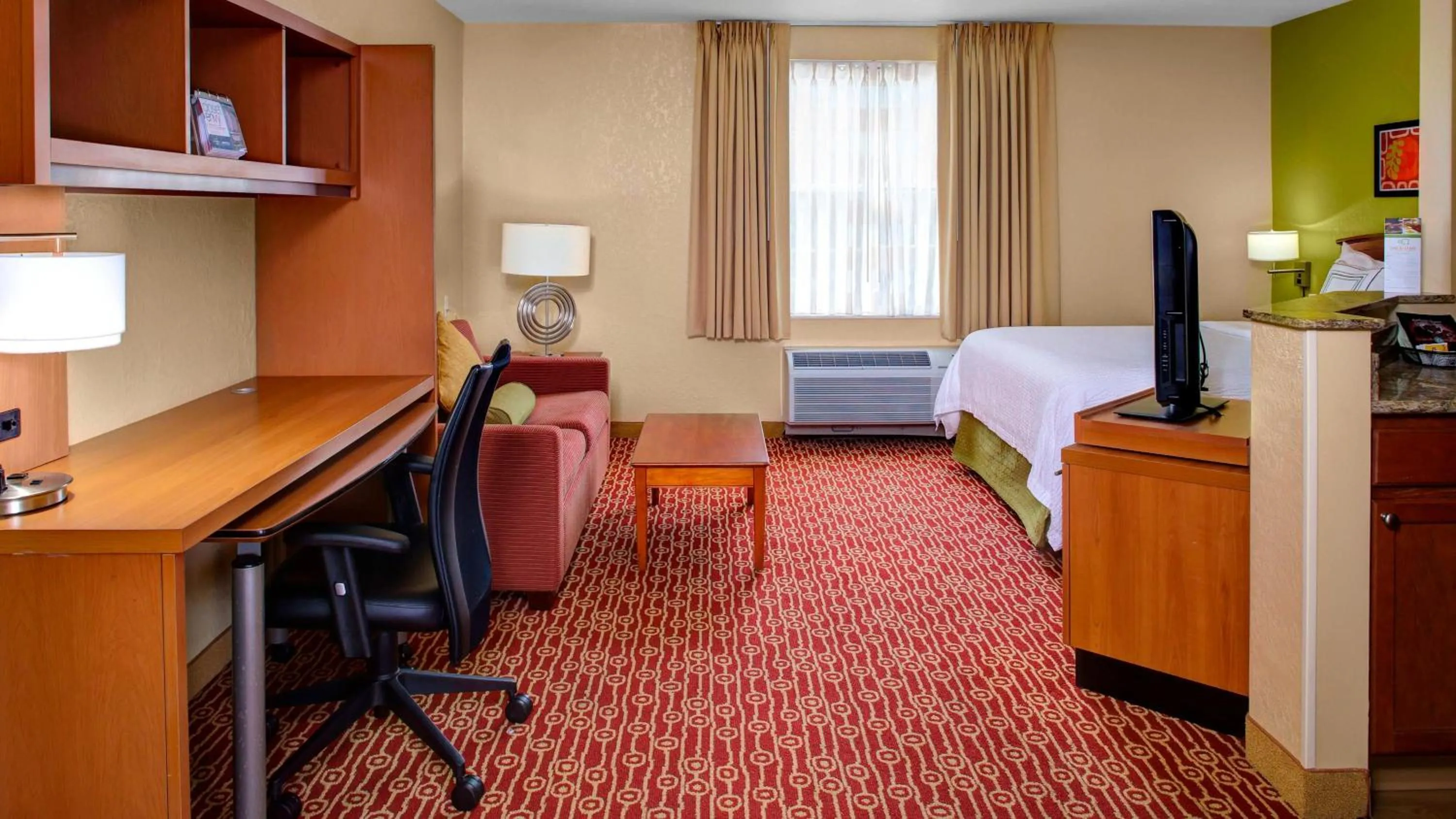 Bed in Towneplace Suites by Marriott Cleveland Westlake
