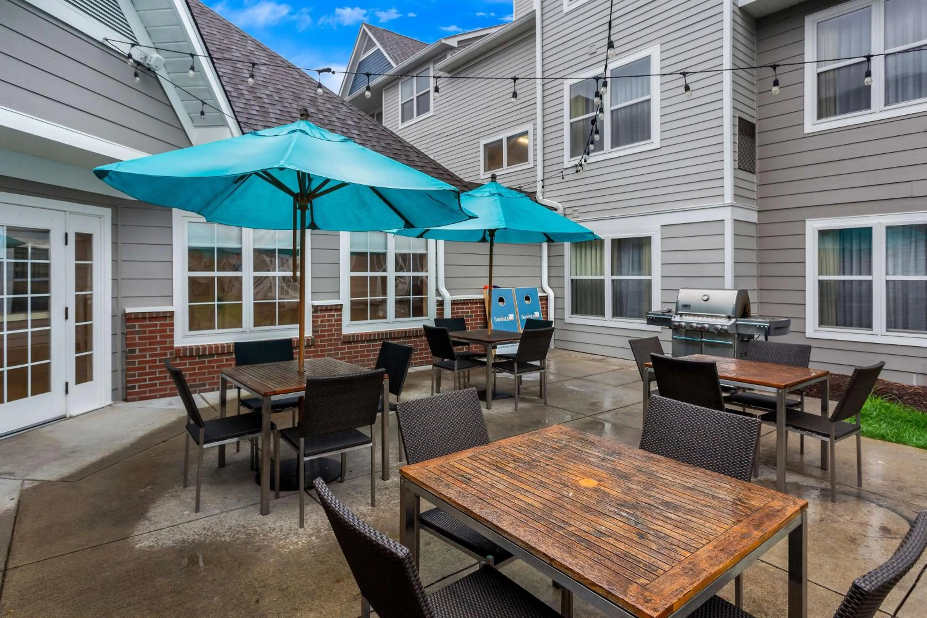 Property building in Sonesta ES Suites Charleston