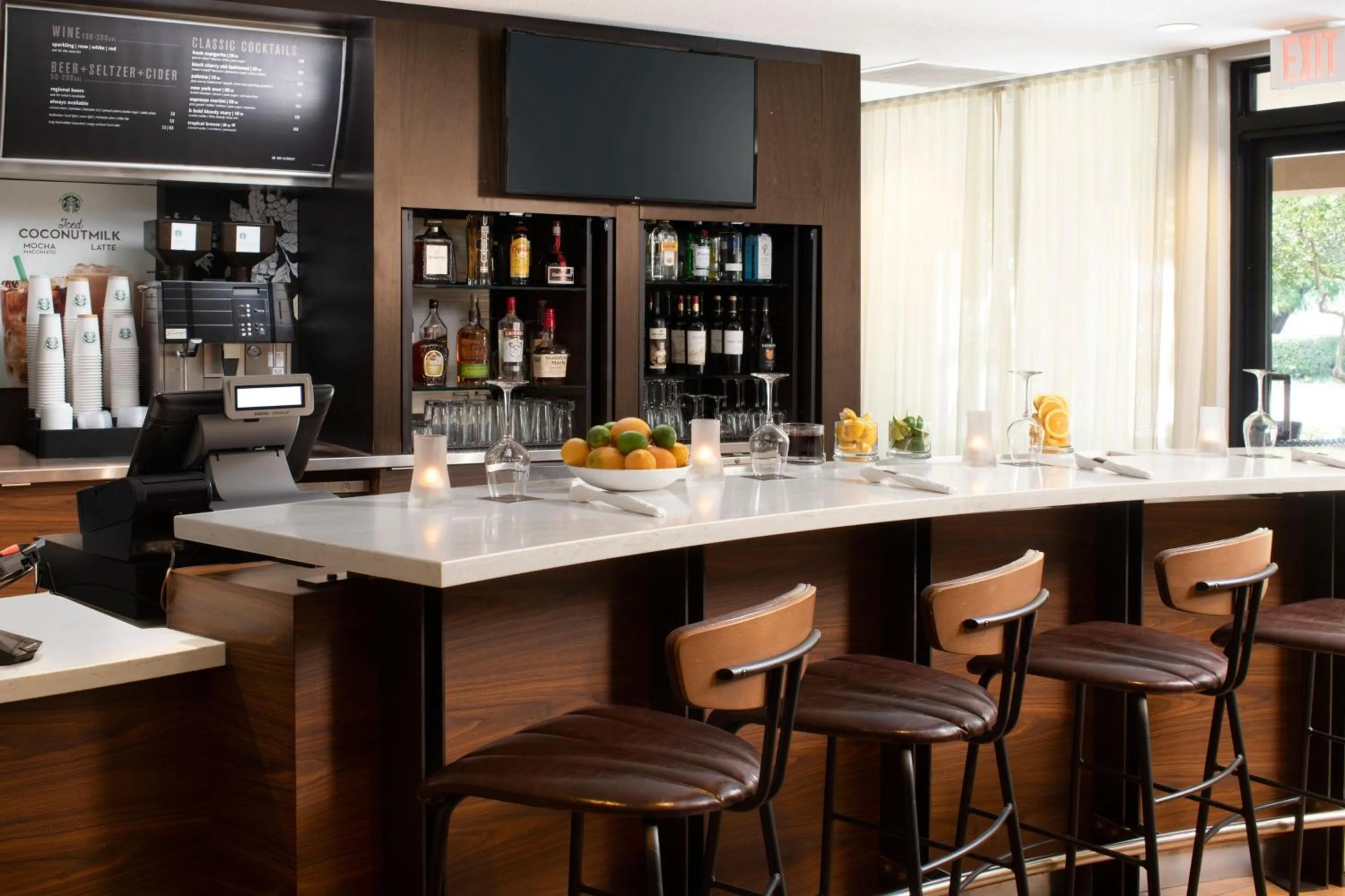 Breakfast in Courtyard by Marriott Dallas Plano in Legacy Park