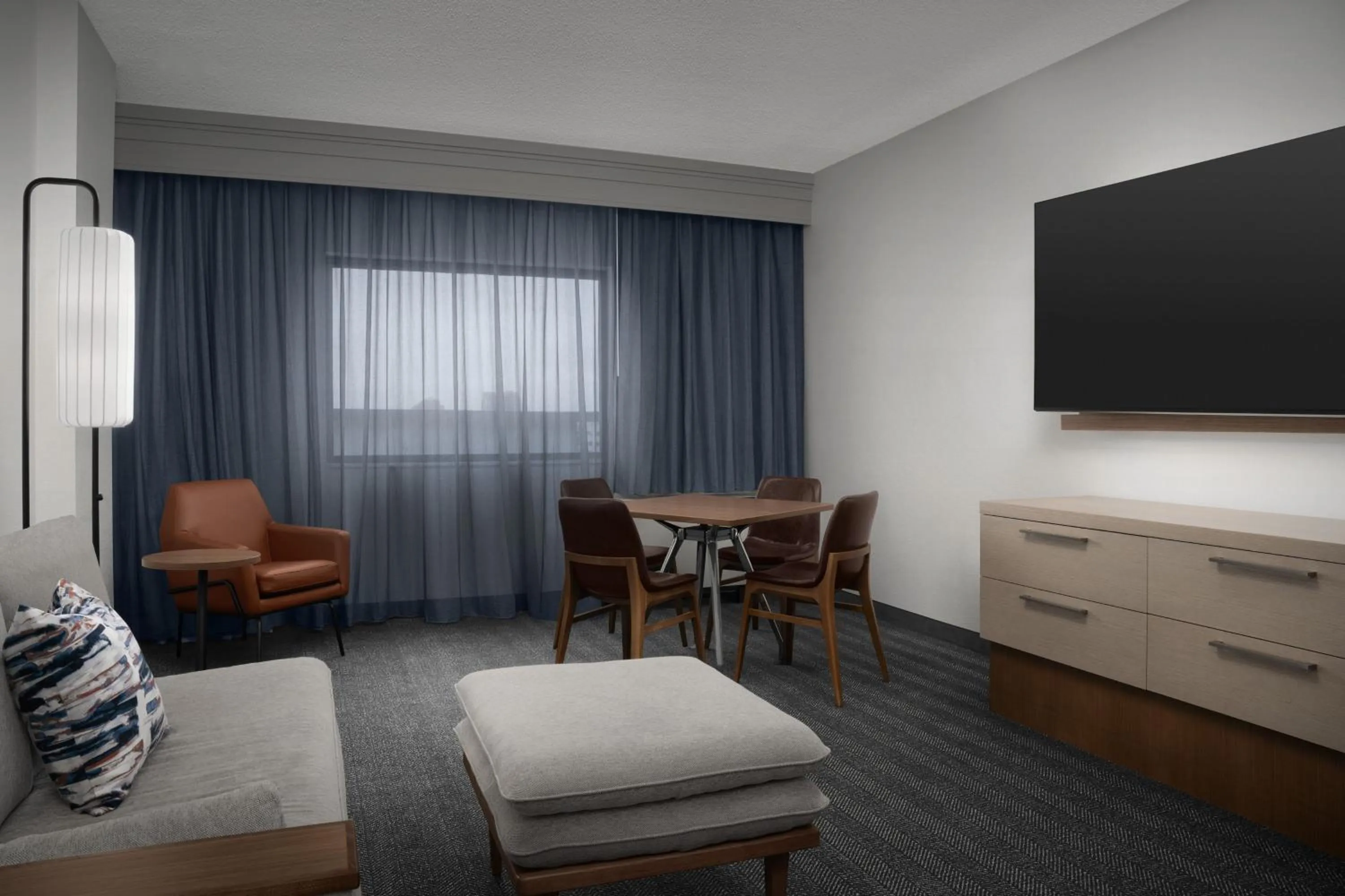 Photo of the whole room in Courtyard Dallas Addison Quorum Drive