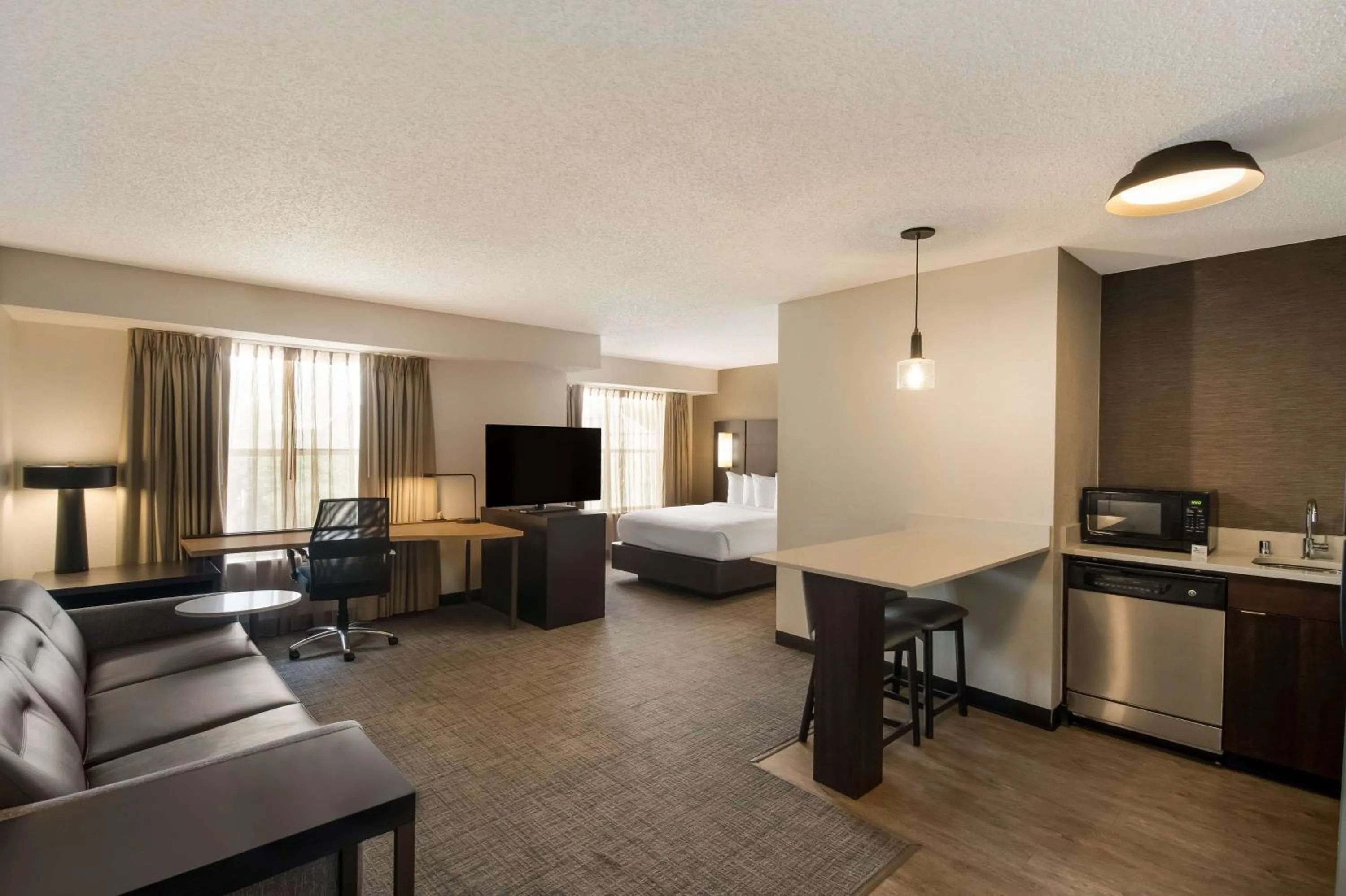 Photo of the whole room, Bed in Sonesta ES Suites Dallas Richardson