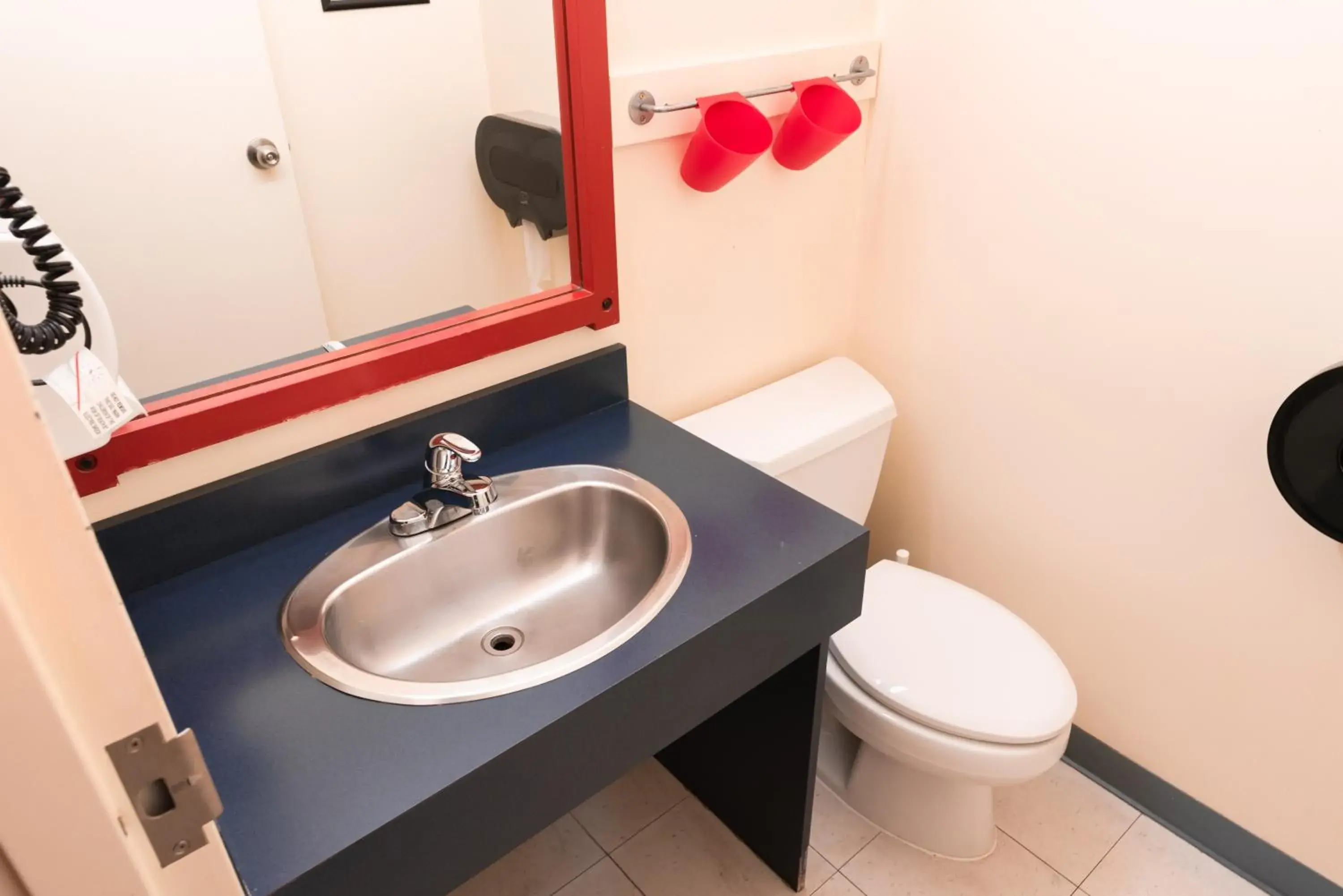 Bed in 6-Bed Female Dormitory Room with Private Bathroom in HI Banff Alpine Centre - Hostel Bed in 6-Bed Female Dormitory Room with Private Bathroom in HI Banff Alpine Centre - Hostel