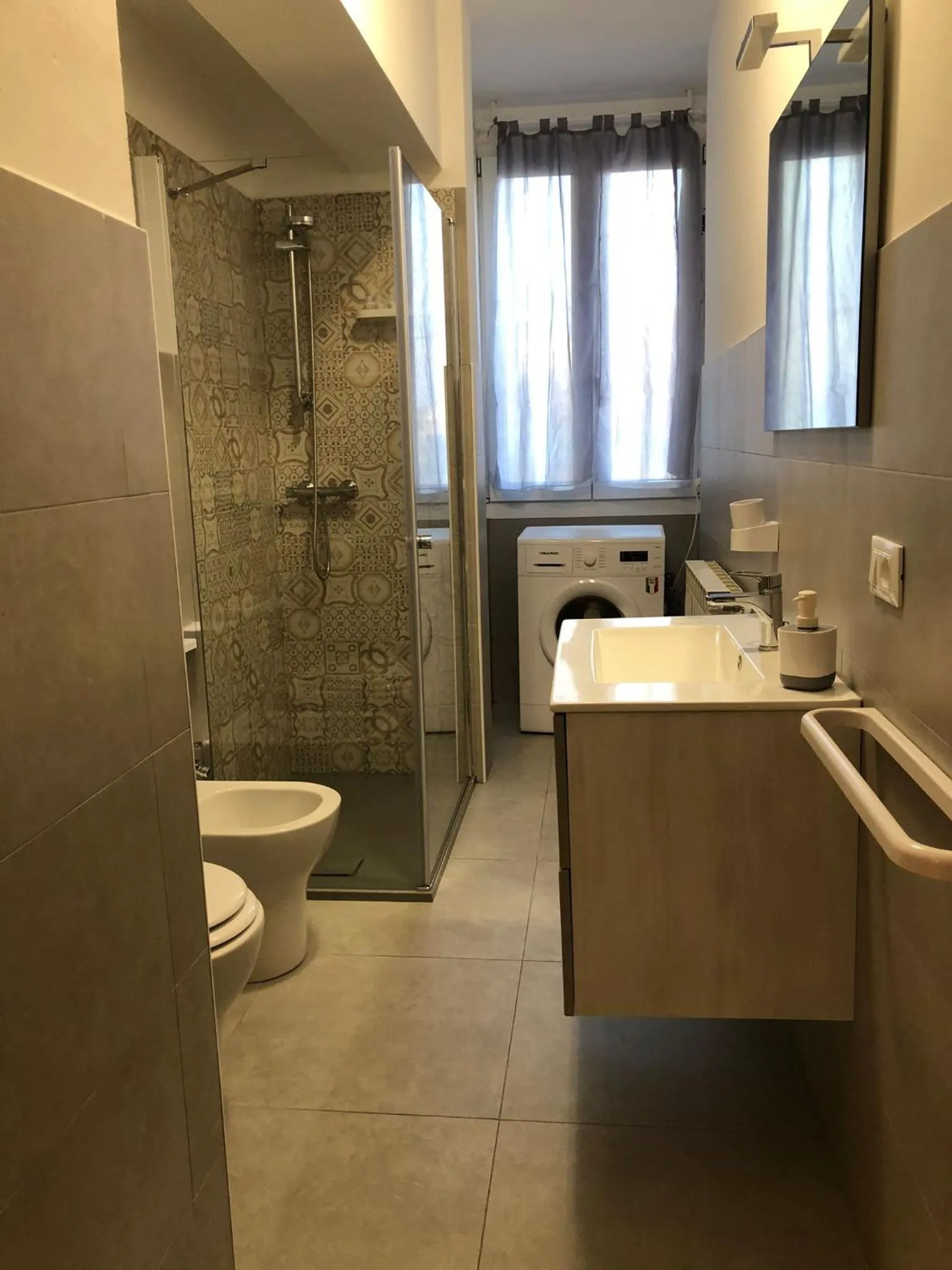 Shower in Locanda del Musso con Ristorante