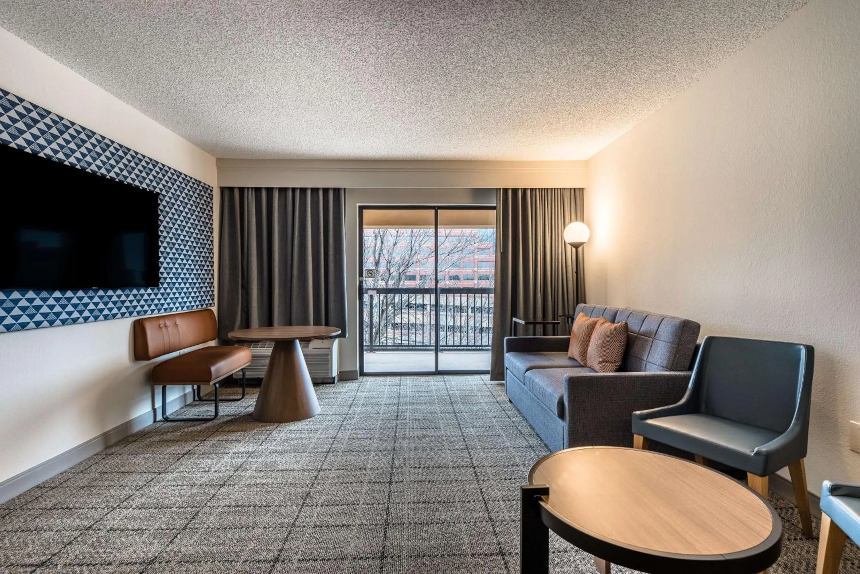 Photo of the whole room in Sonesta Select Dallas Richardson