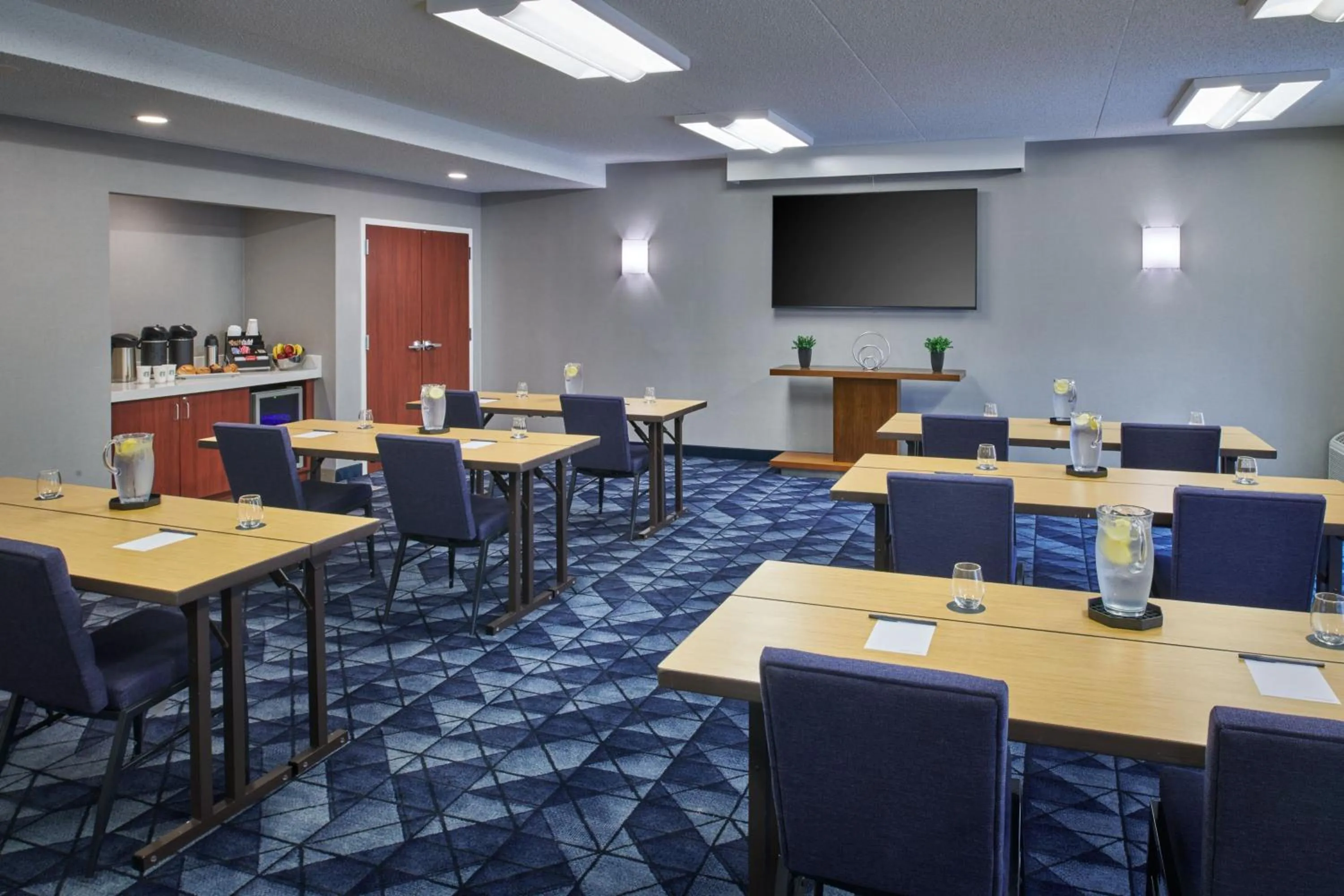 Meeting/conference room in Courtyard by Marriott Detroit Livonia