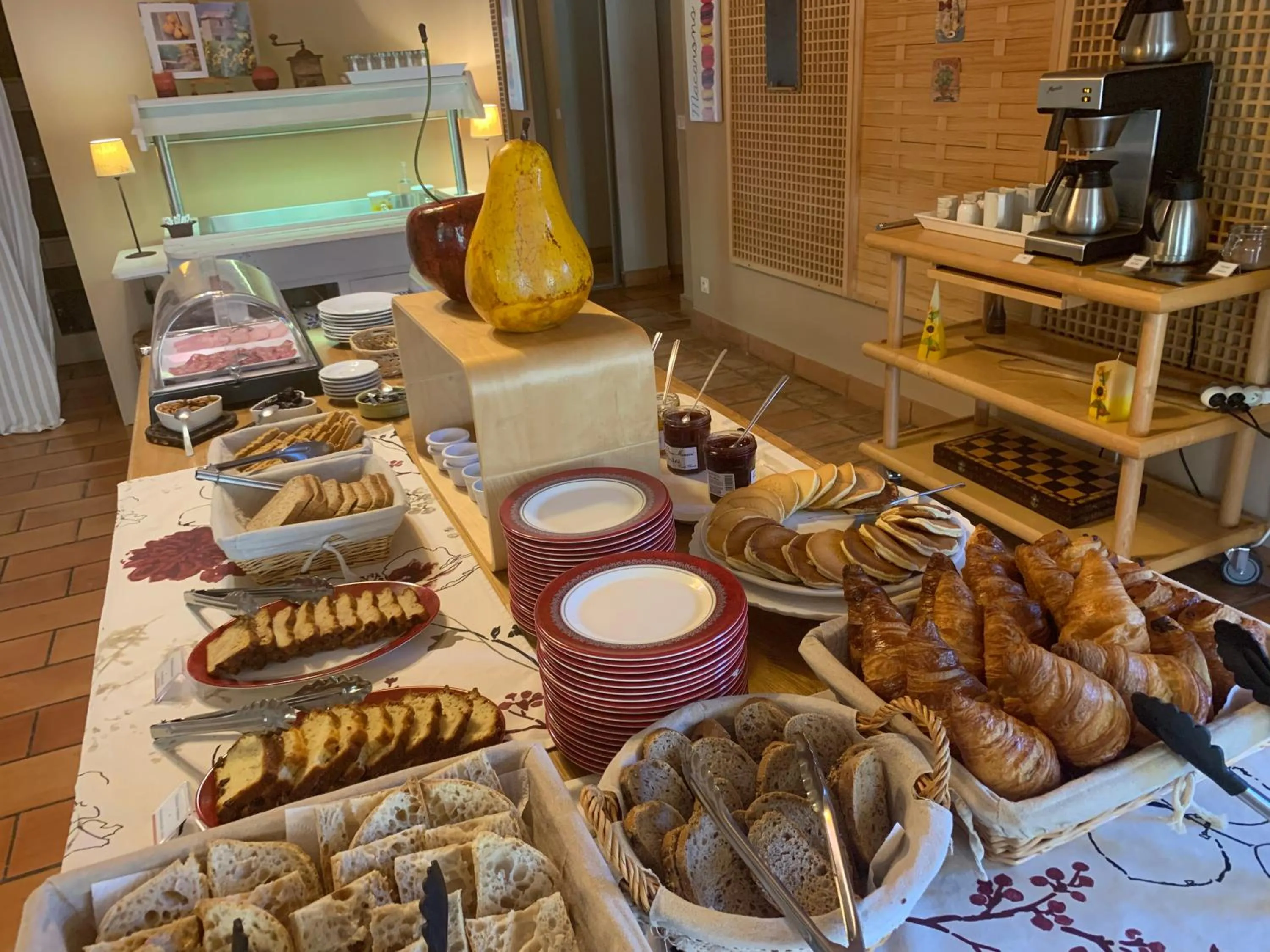 Food in Hotel Les Ambres