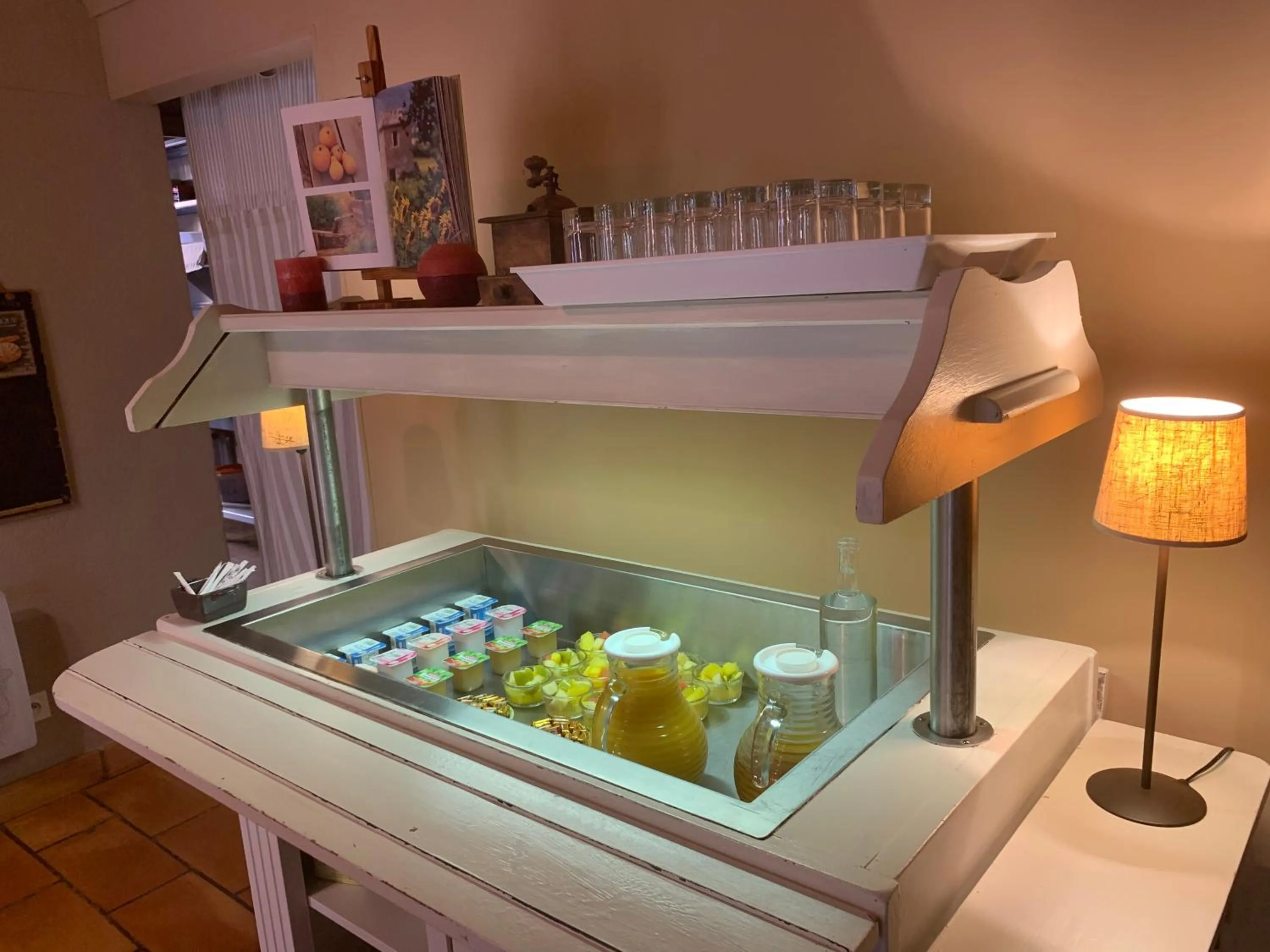 Breakfast in Hotel Les Ambres