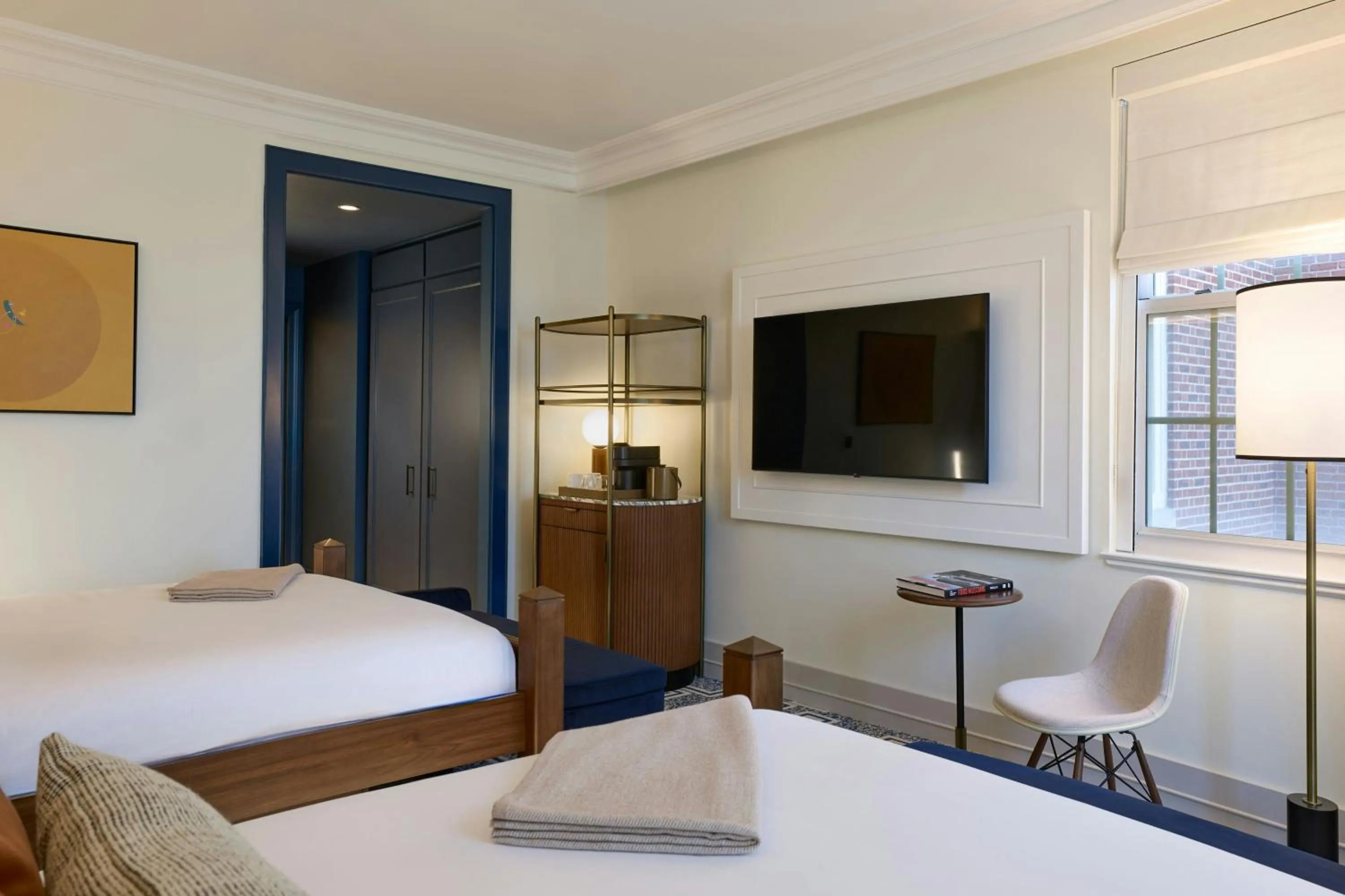 Photo of the whole room, Bed in Dearborn Inn, Autograph Collection