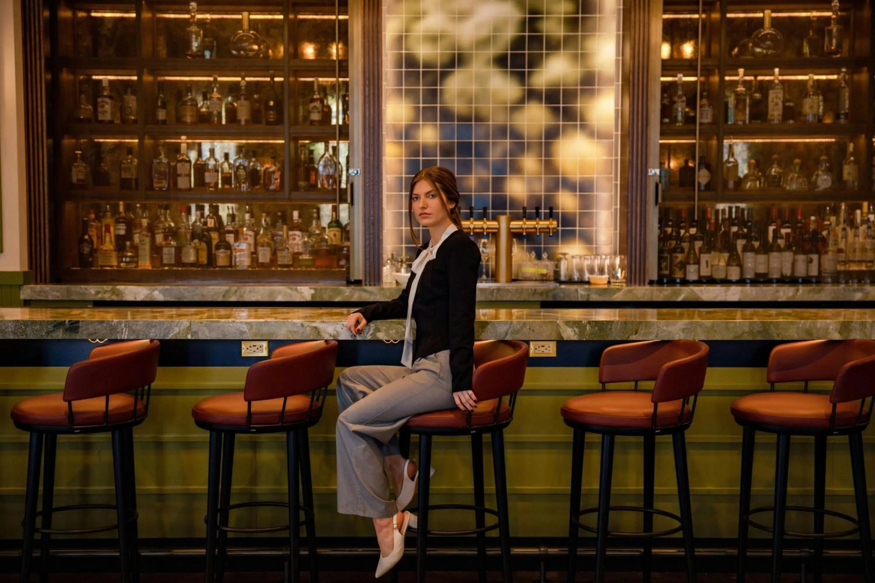 Lounge or bar in Dearborn Inn, Autograph Collection