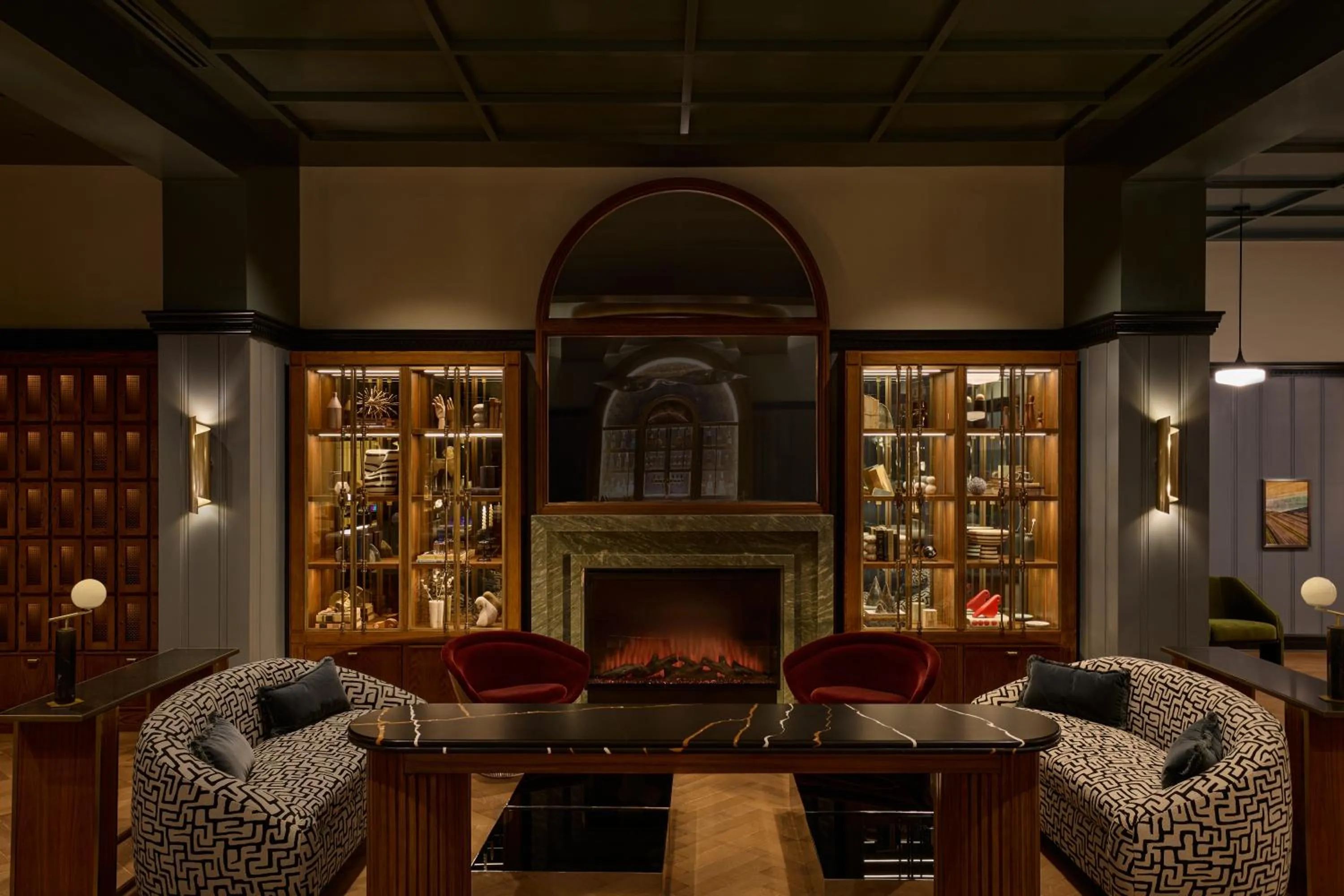 Lounge or bar in Dearborn Inn, Autograph Collection