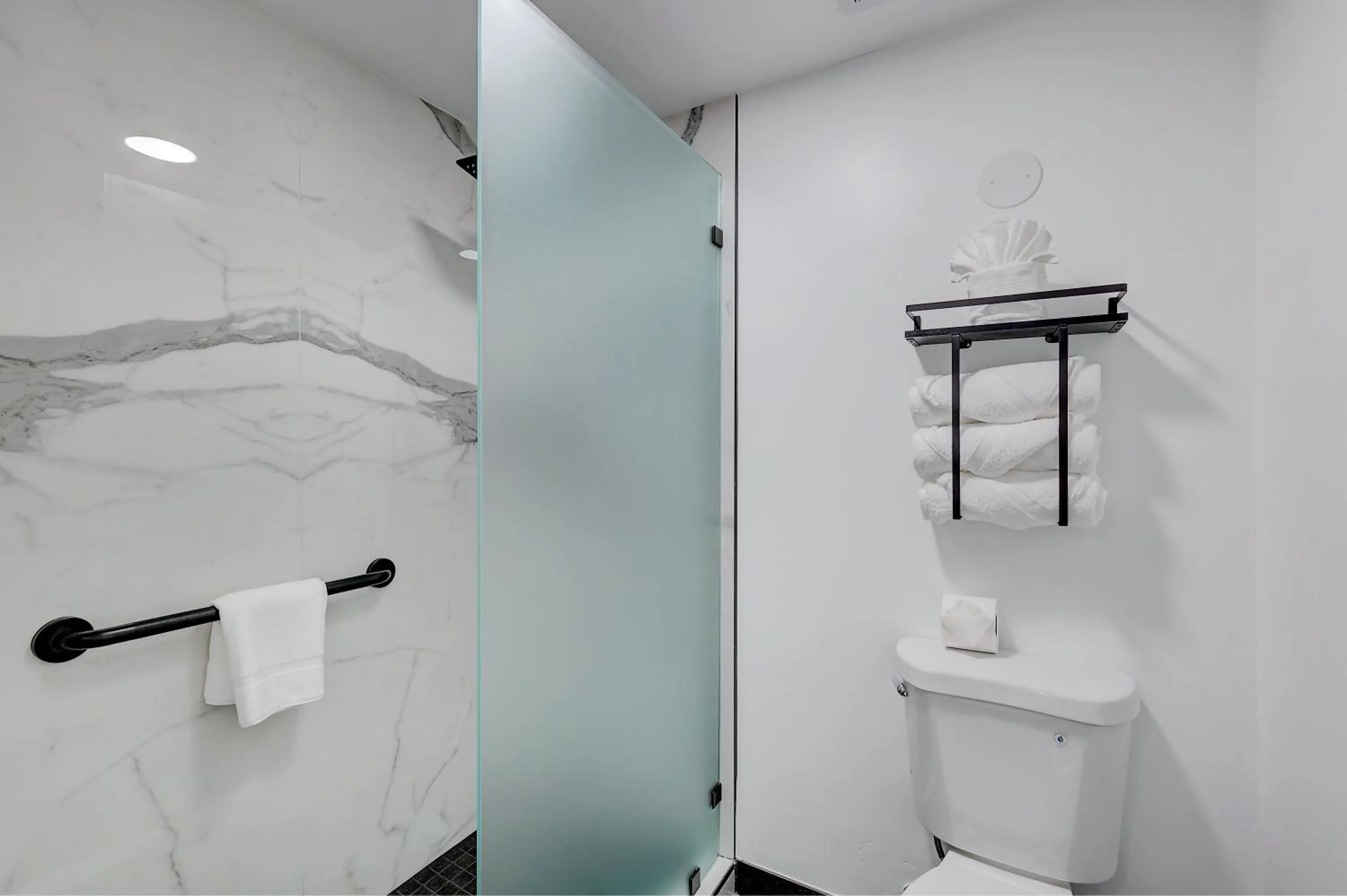 Bathroom in Hotel Ash&9th