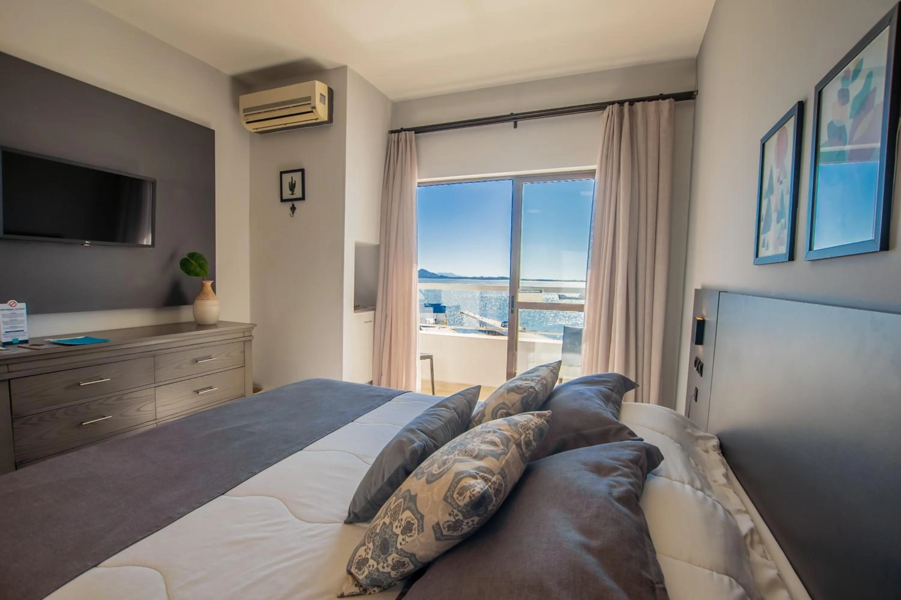 Bed in Hotel Villareal São Francisco do Sul