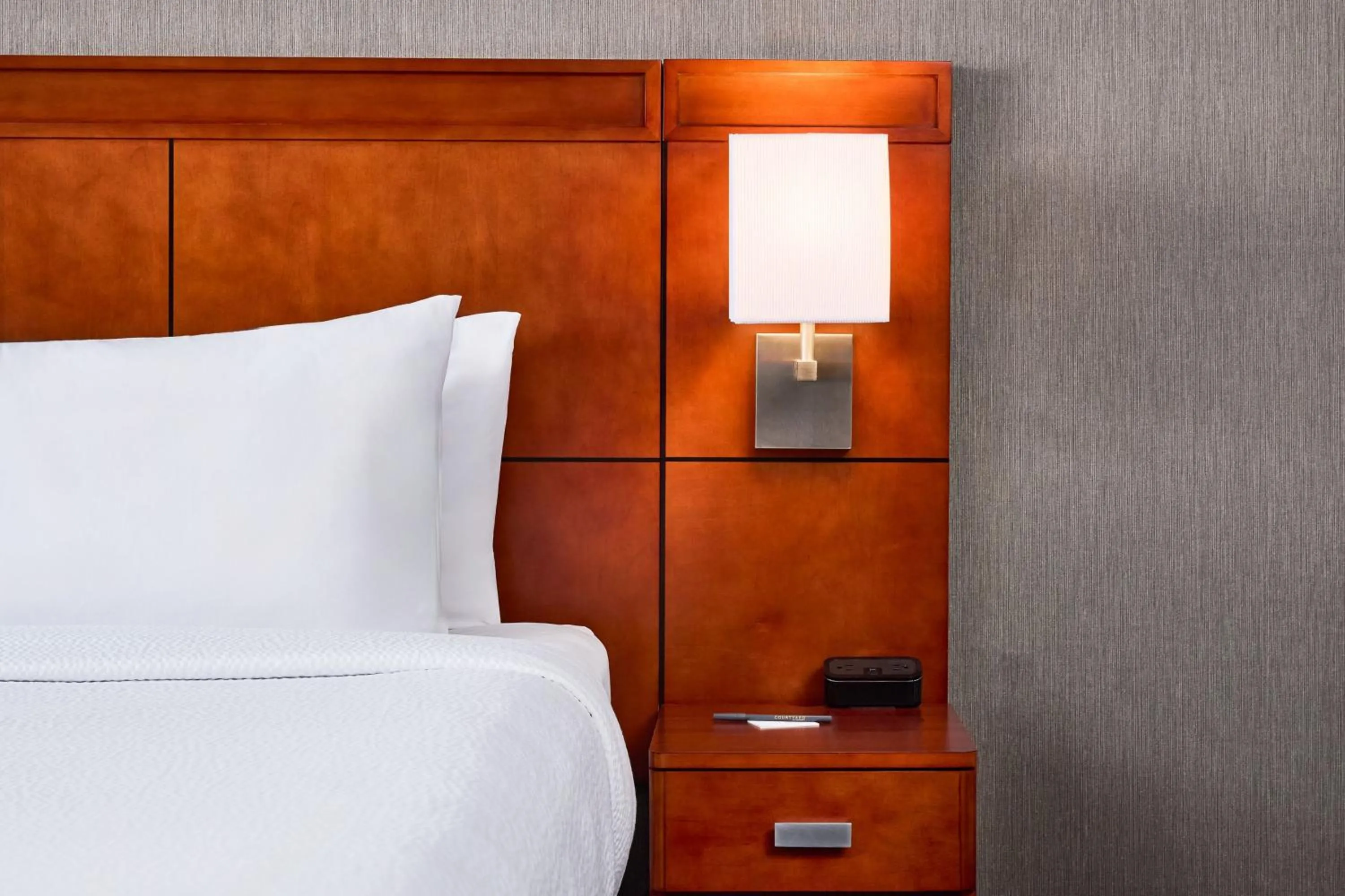 Photo of the whole room, Bed in Courtyard by Marriott Fort Collins