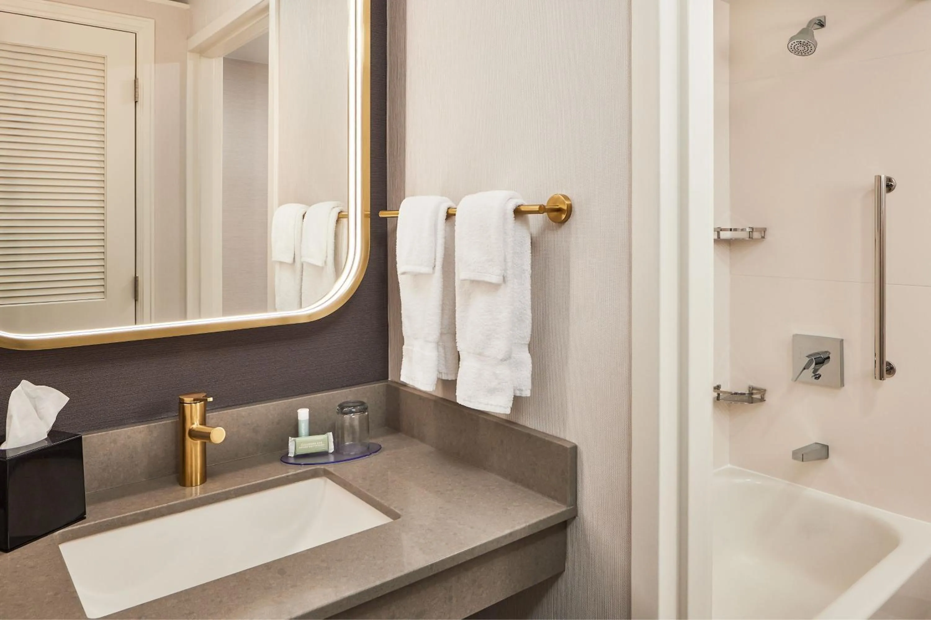 Bathroom in Courtyard by Marriott Fort Collins