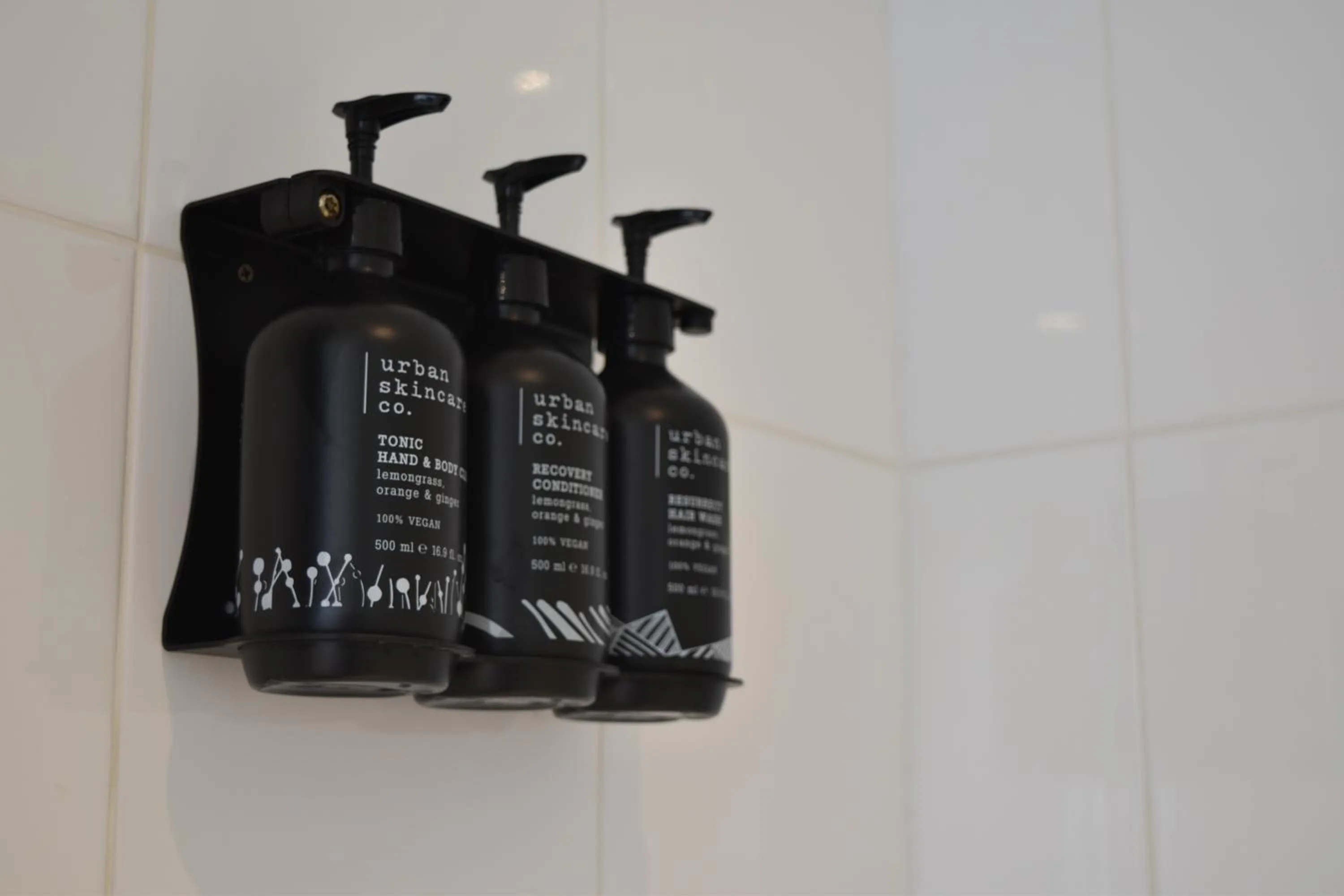 Bathroom in Mantra Quayside Port Macquarie