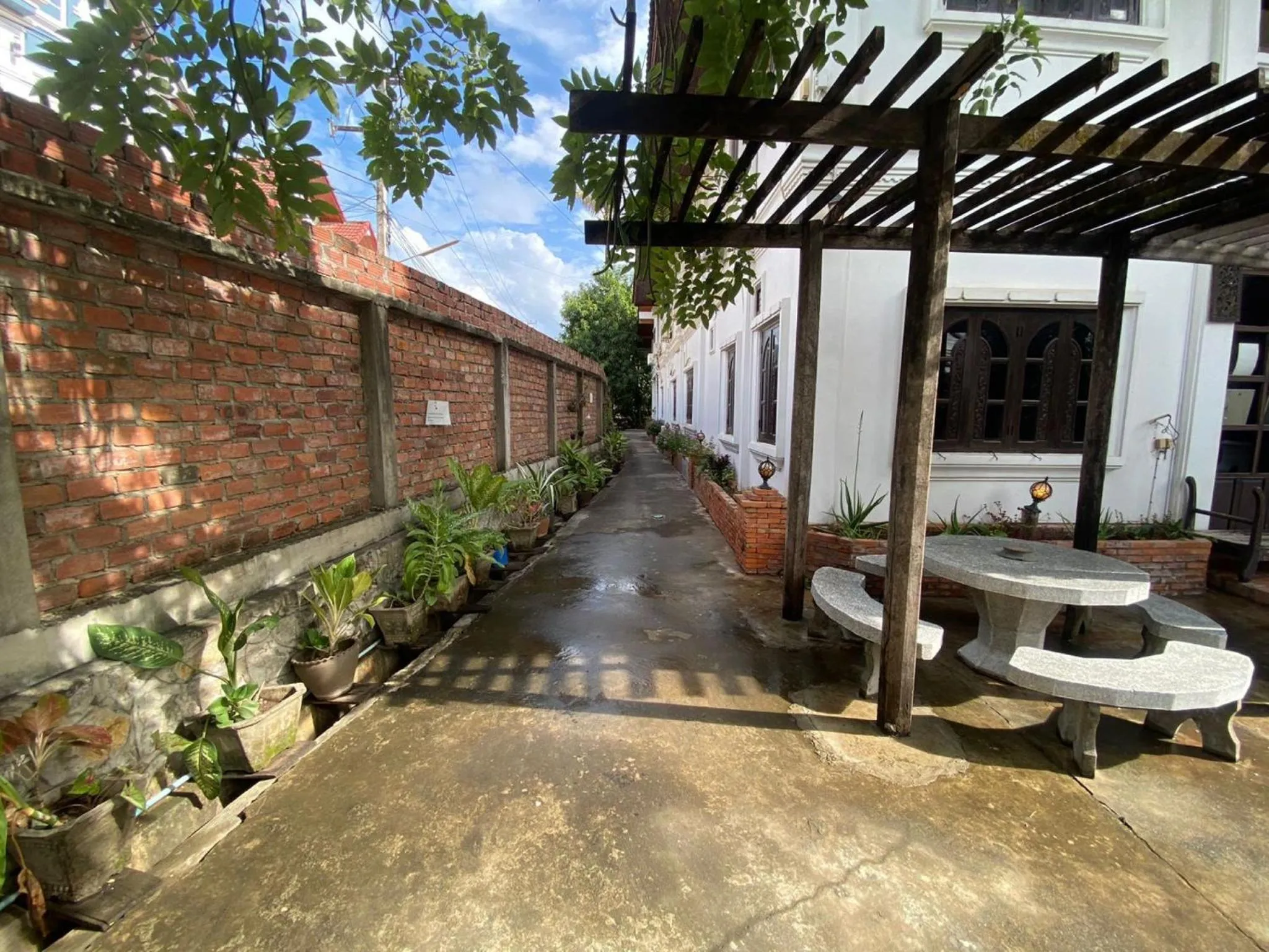 sunbed in Vangsavath Hotel