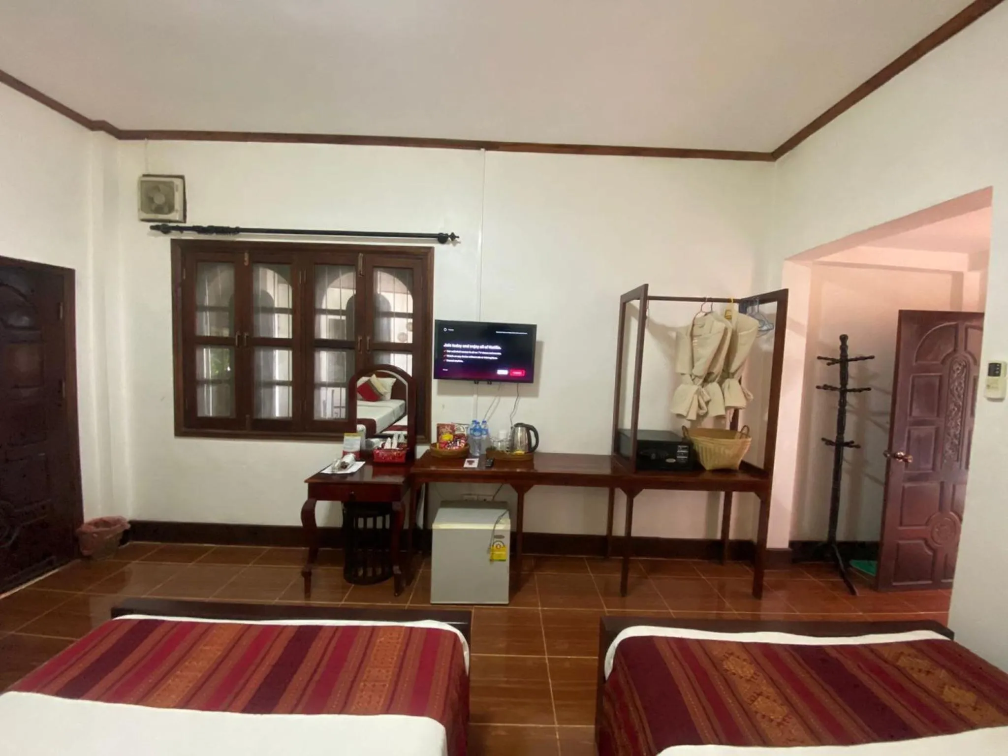 Bedroom, Bed in Vangsavath Hotel