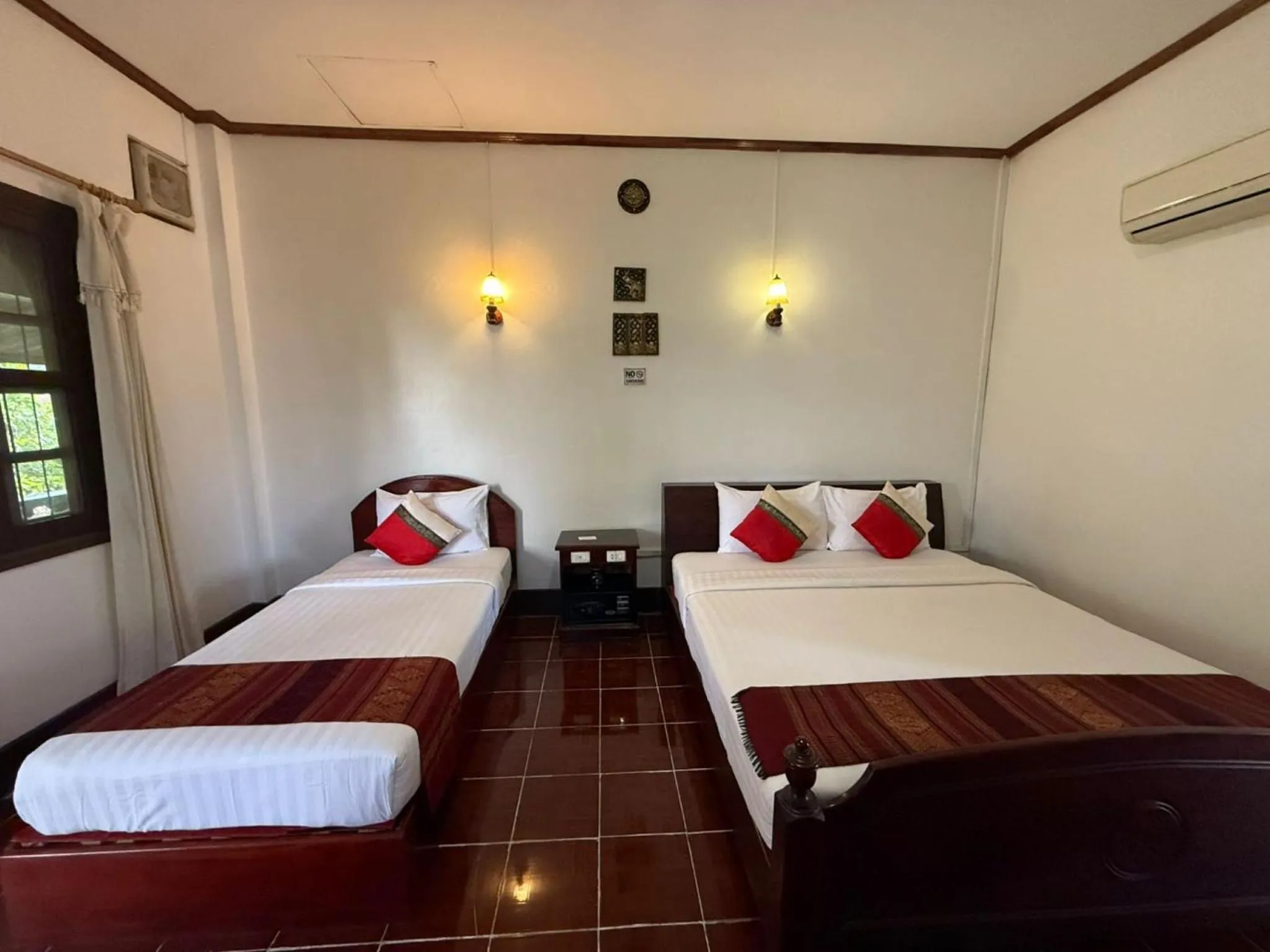 Bedroom, Bed in Vangsavath Hotel