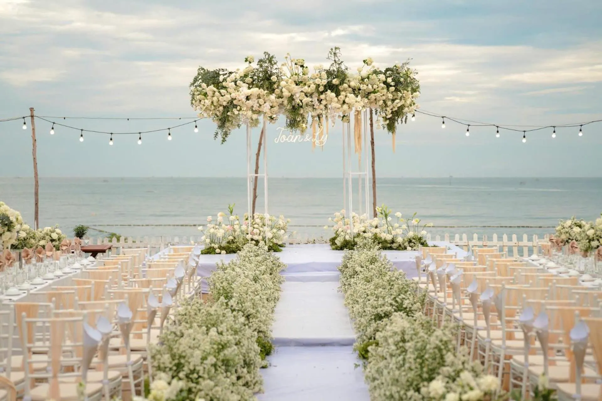 wedding in TTC Resort Ninh Thuan - Unlimited Access to Water Park