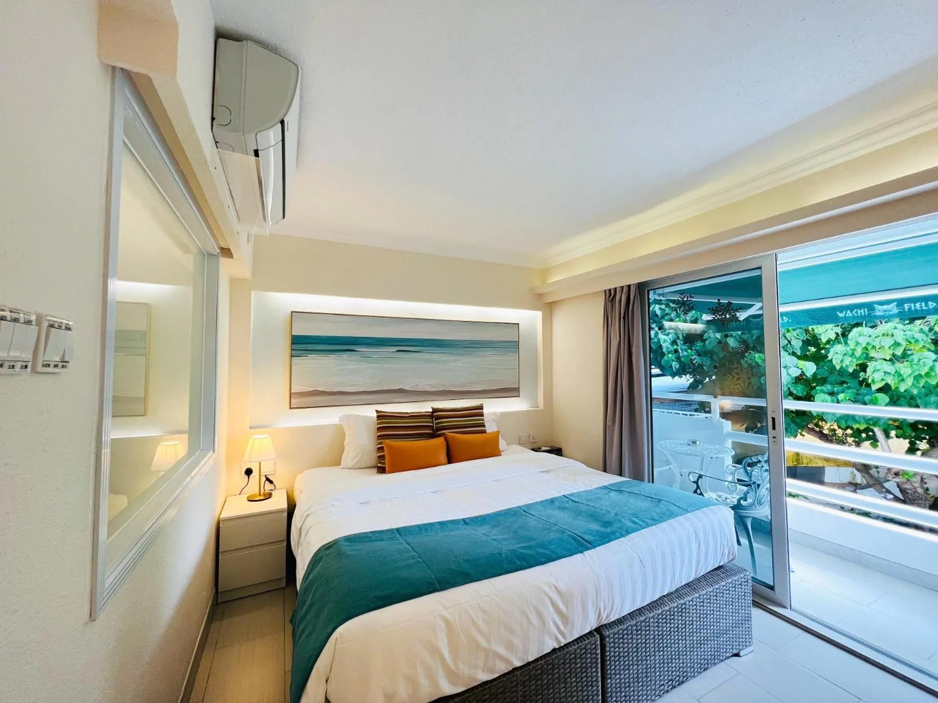 Bed in Bellagio Pets Friendly Resort