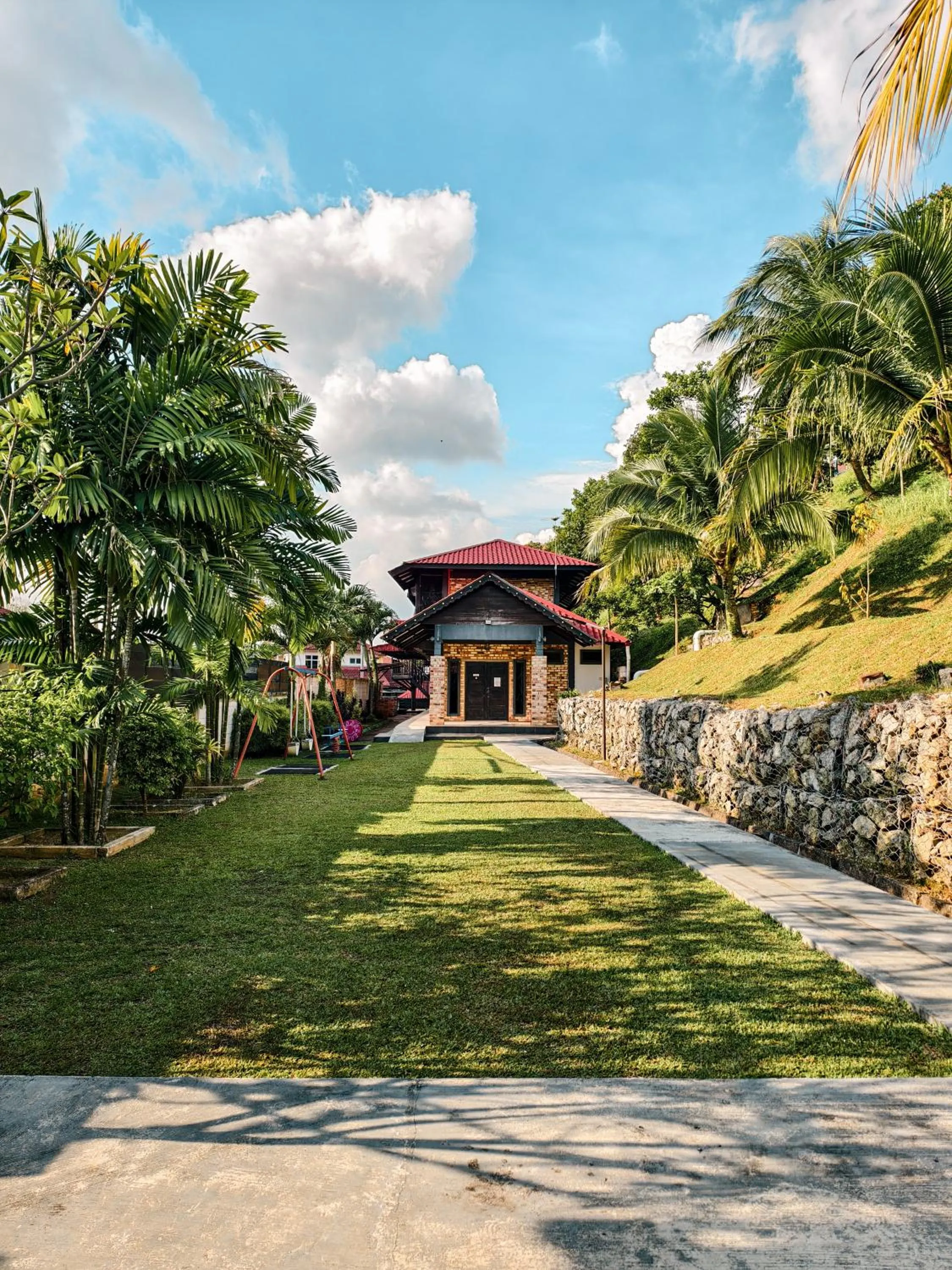 Property building in Villa Kiambang