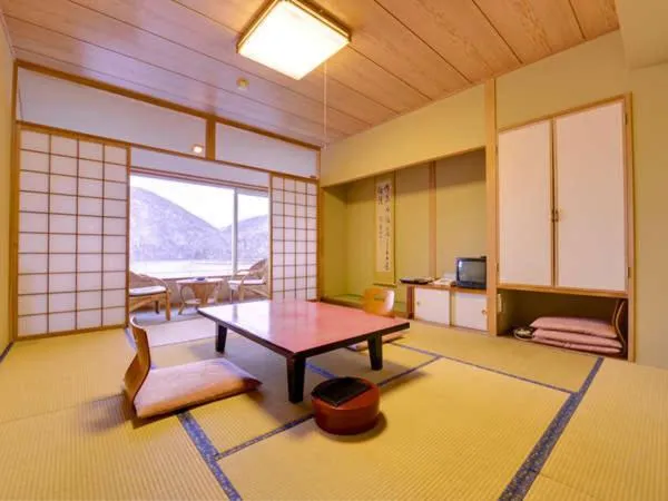Living room in Shikaribetsu Kohan Onsen Hotel Fusui