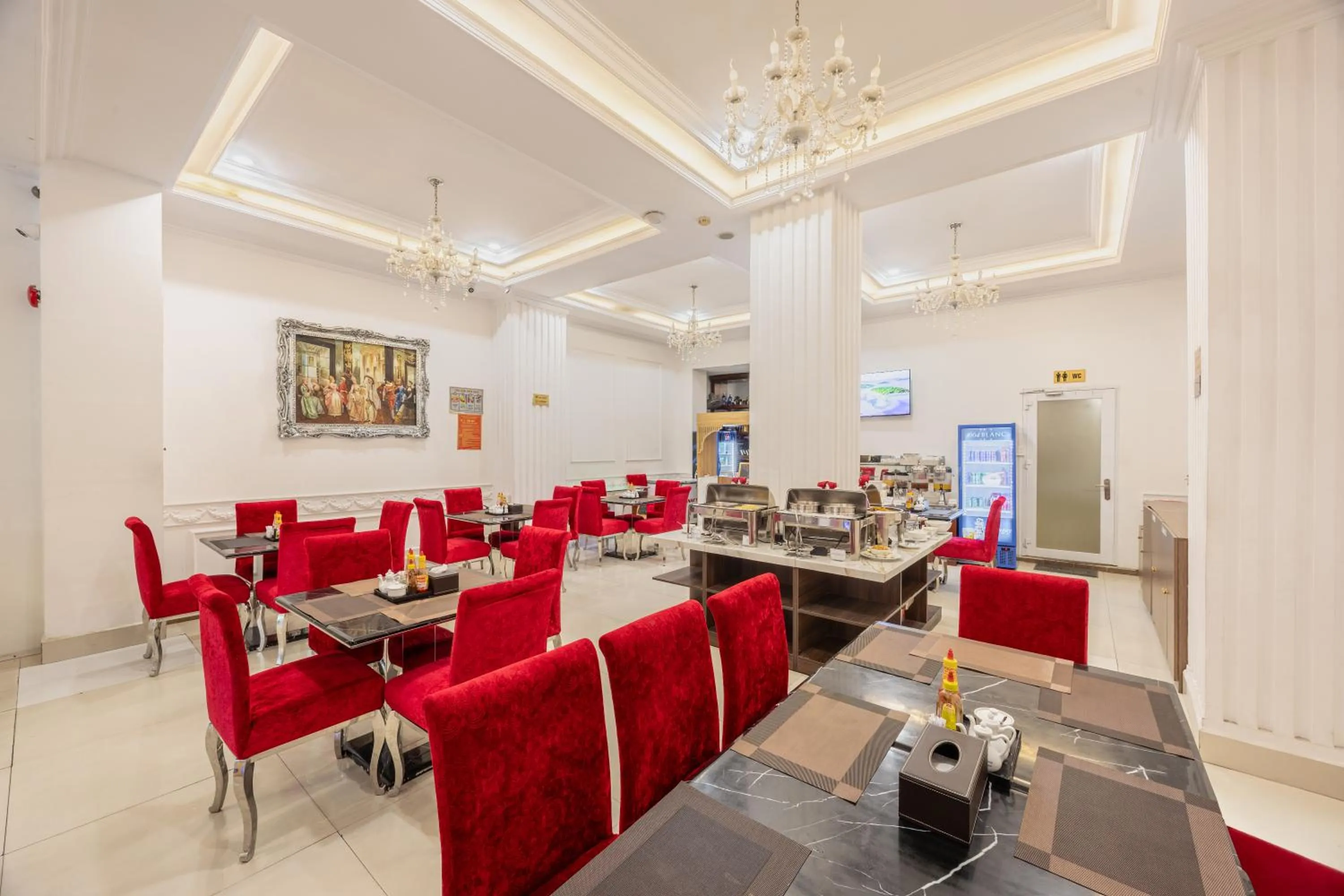 Restaurant/places to eat in A25 Hotel - 255 Lê Thánh Tôn