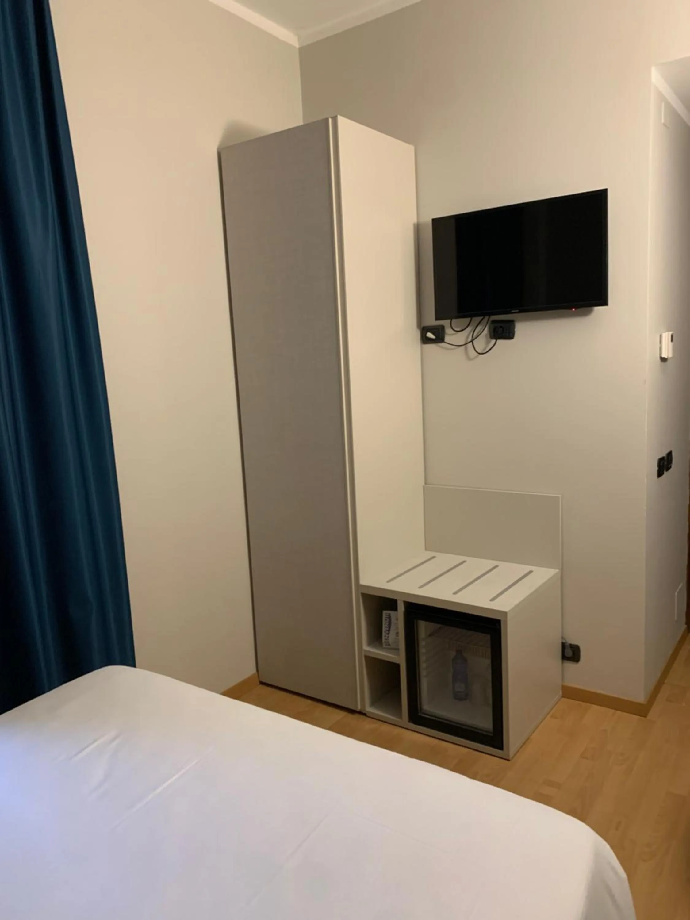 Bed in LVG Hotel Collection - Gardenia