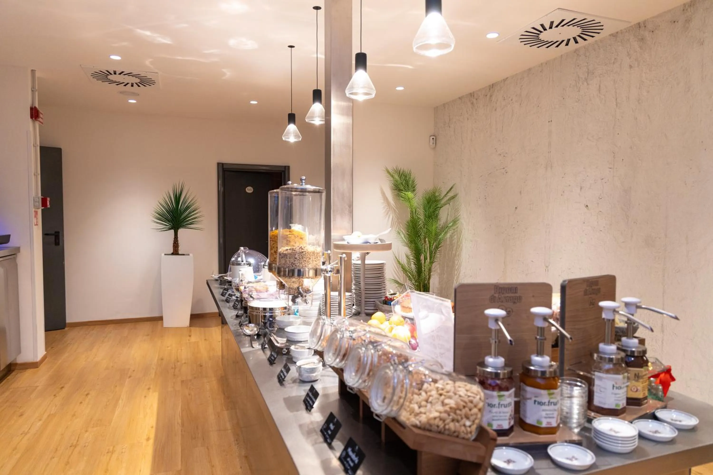 Food and drinks in LVG Hotel Collection - Gardenia