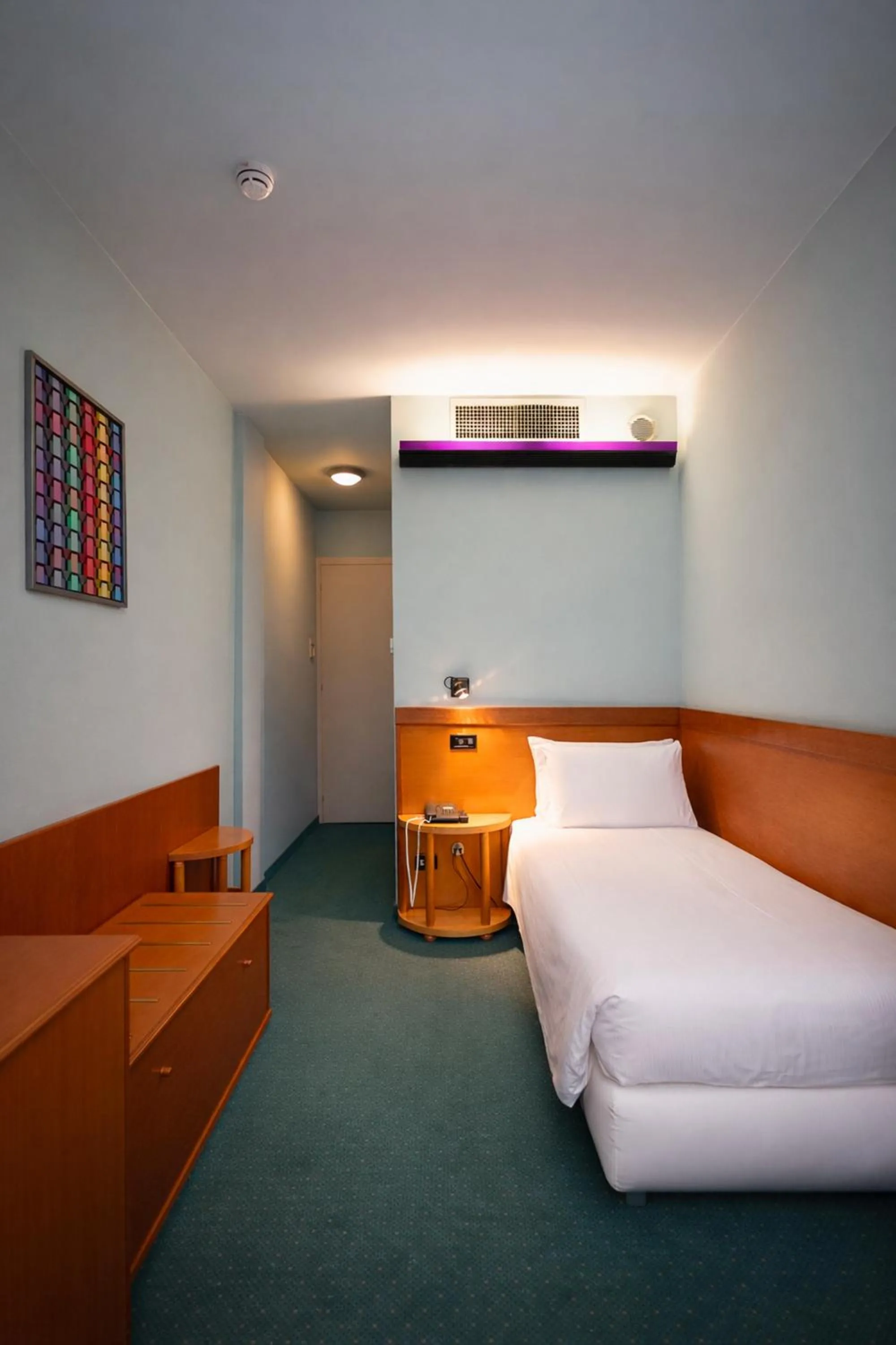 Bed in LVG Hotel Collection - Gardenia