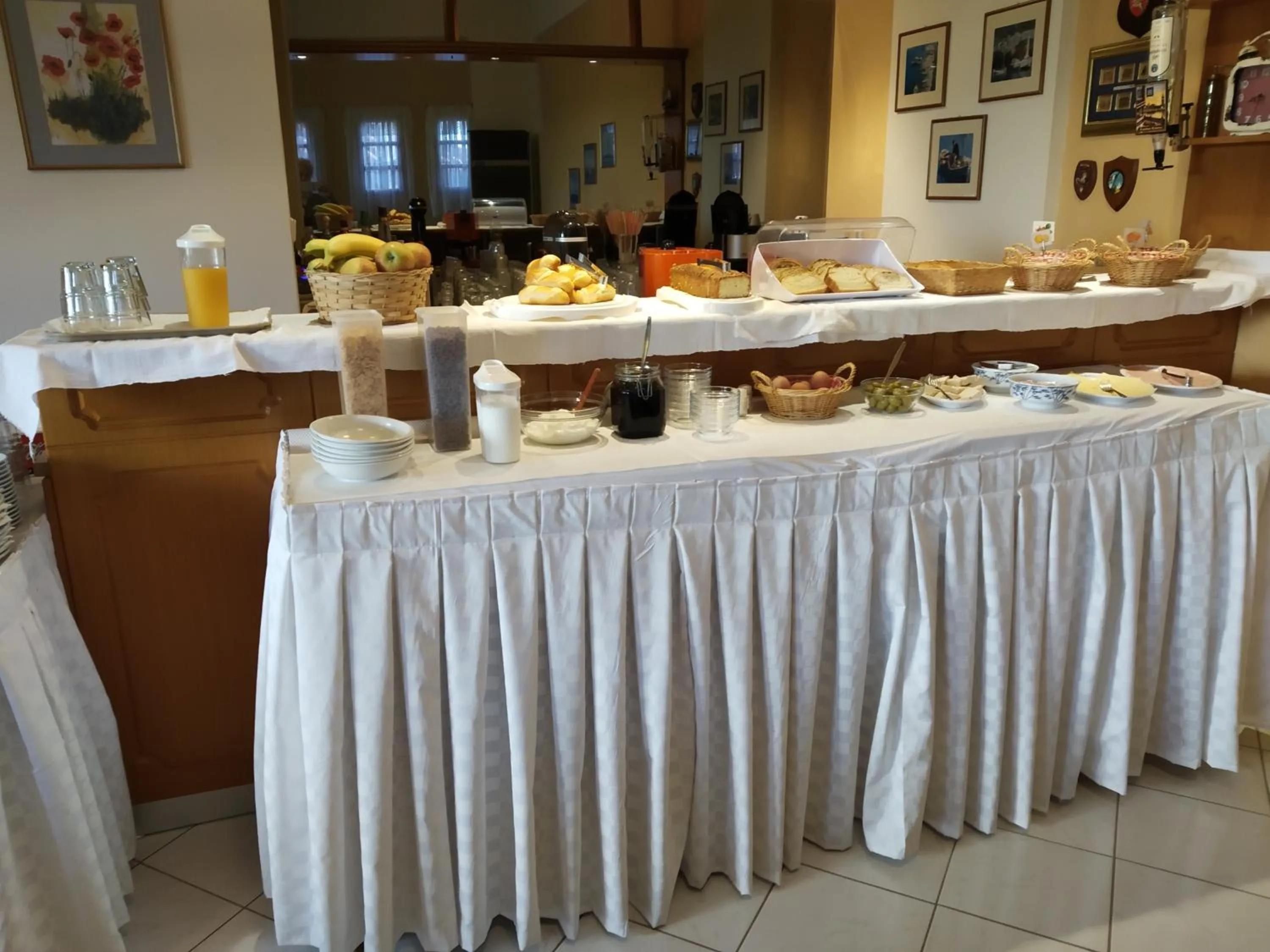 Continental breakfast in Le Due Sorelle