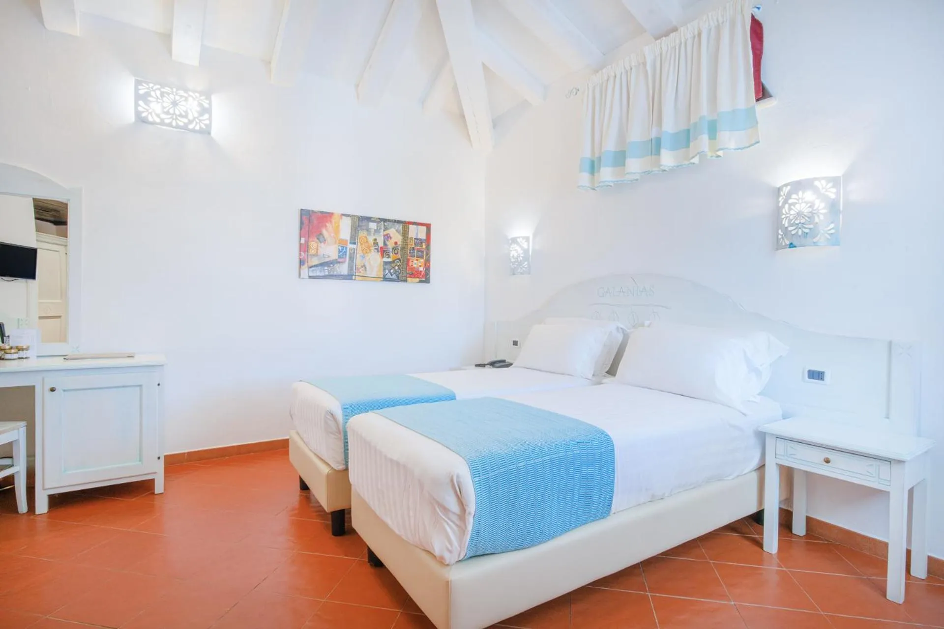 Bedroom, Bed in Felix Hotels - Galanias Hotel & Retreat