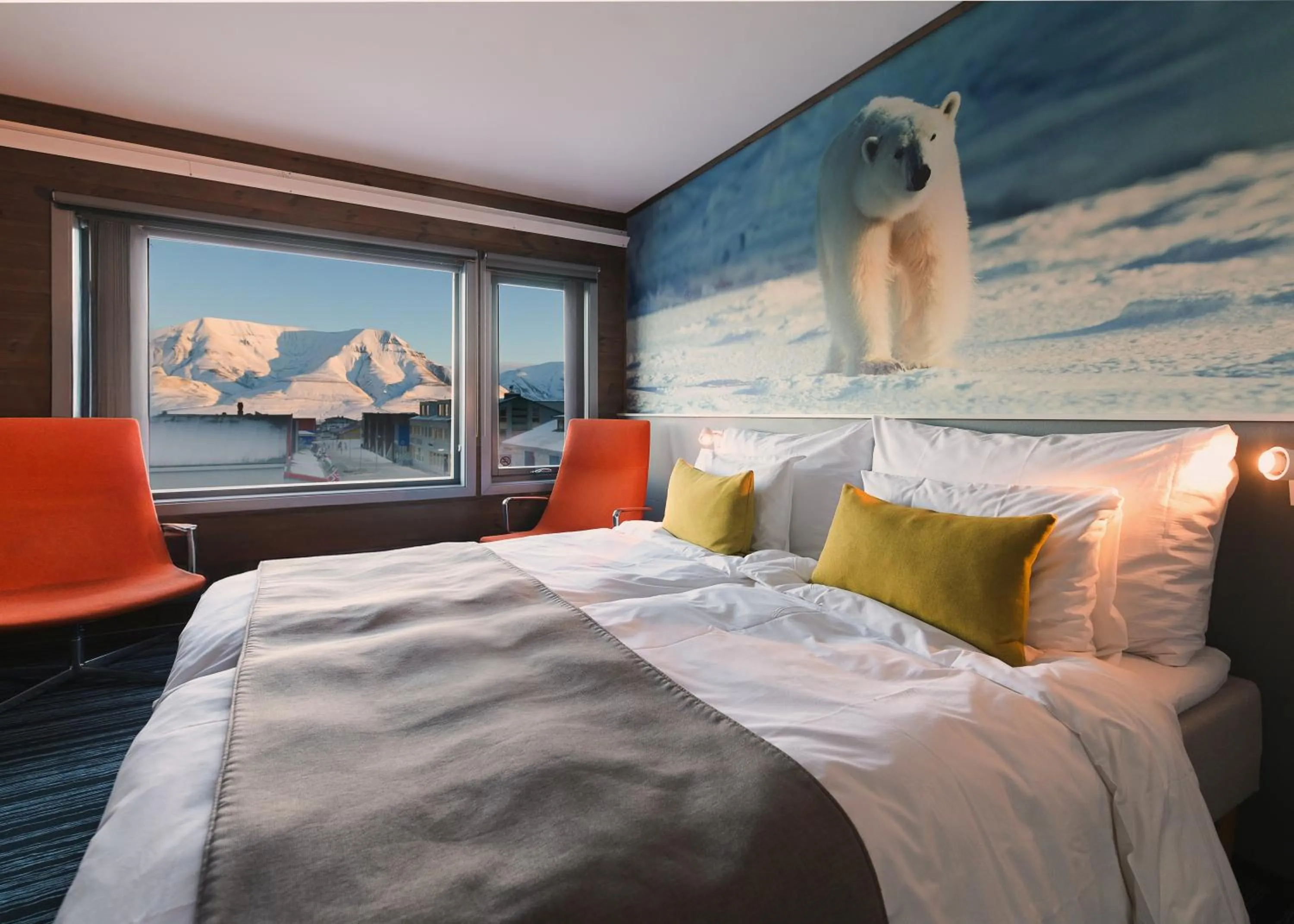 View (from property/room), Bed in Svalbard Hotell | Polfareren