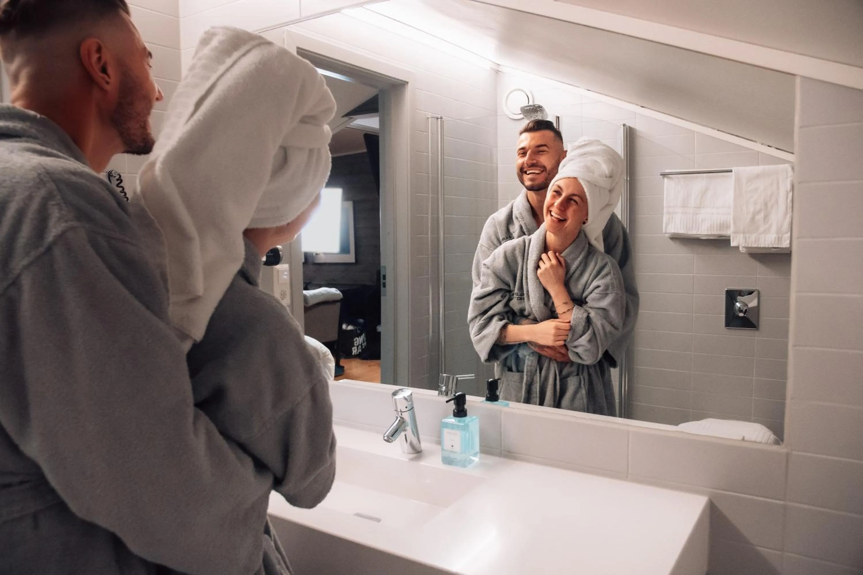 People in Svalbard Hotell | Polfareren